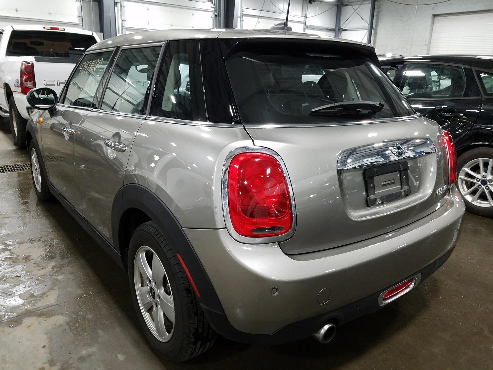 Photo 3 from auction – 2018 MINI COOPER with VIN WMWXU1C50J2F80842