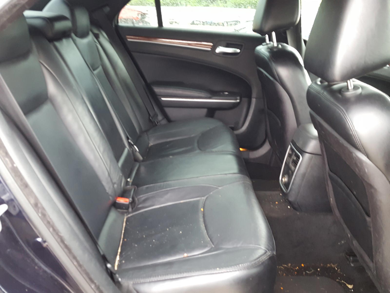 Photo 6 from auction – 2012 CHRYSLER 300 LIMITE with VIN 2C3CCACG8CH310162