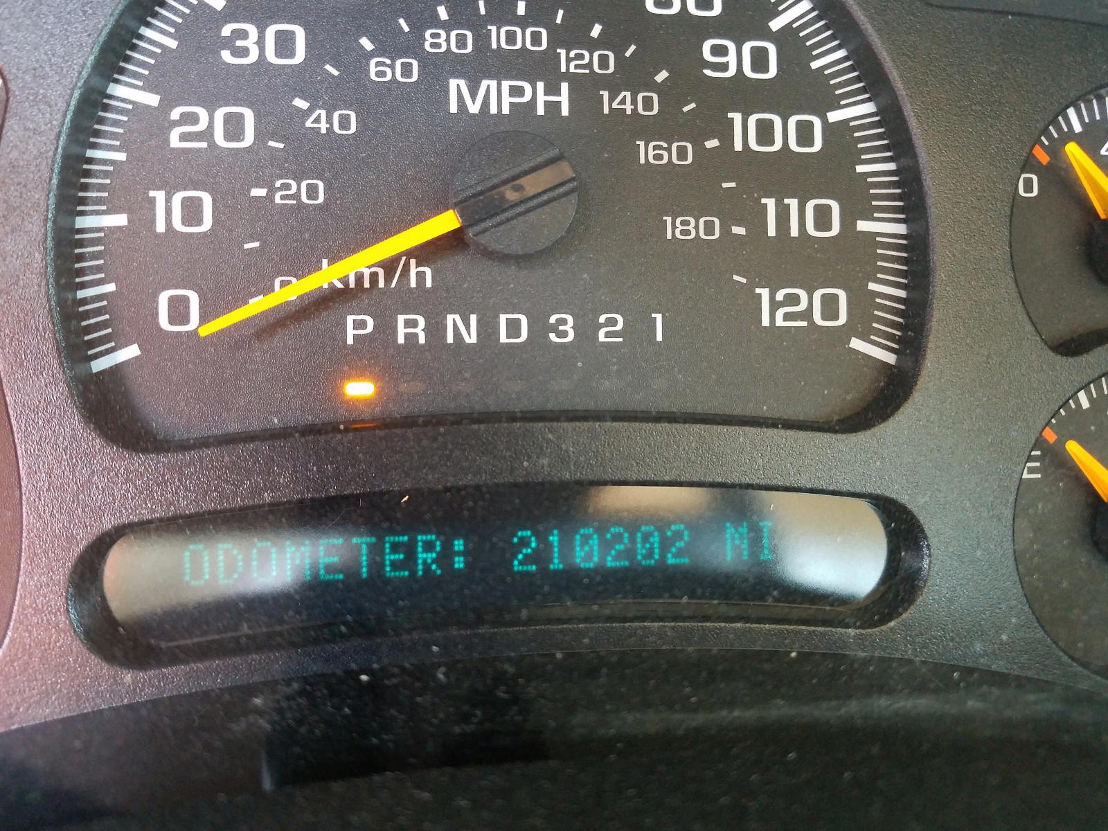 Photo 8 from auction – 2006 CHEVROLET SILVERADO with VIN 1GCEC19T96Z147745
