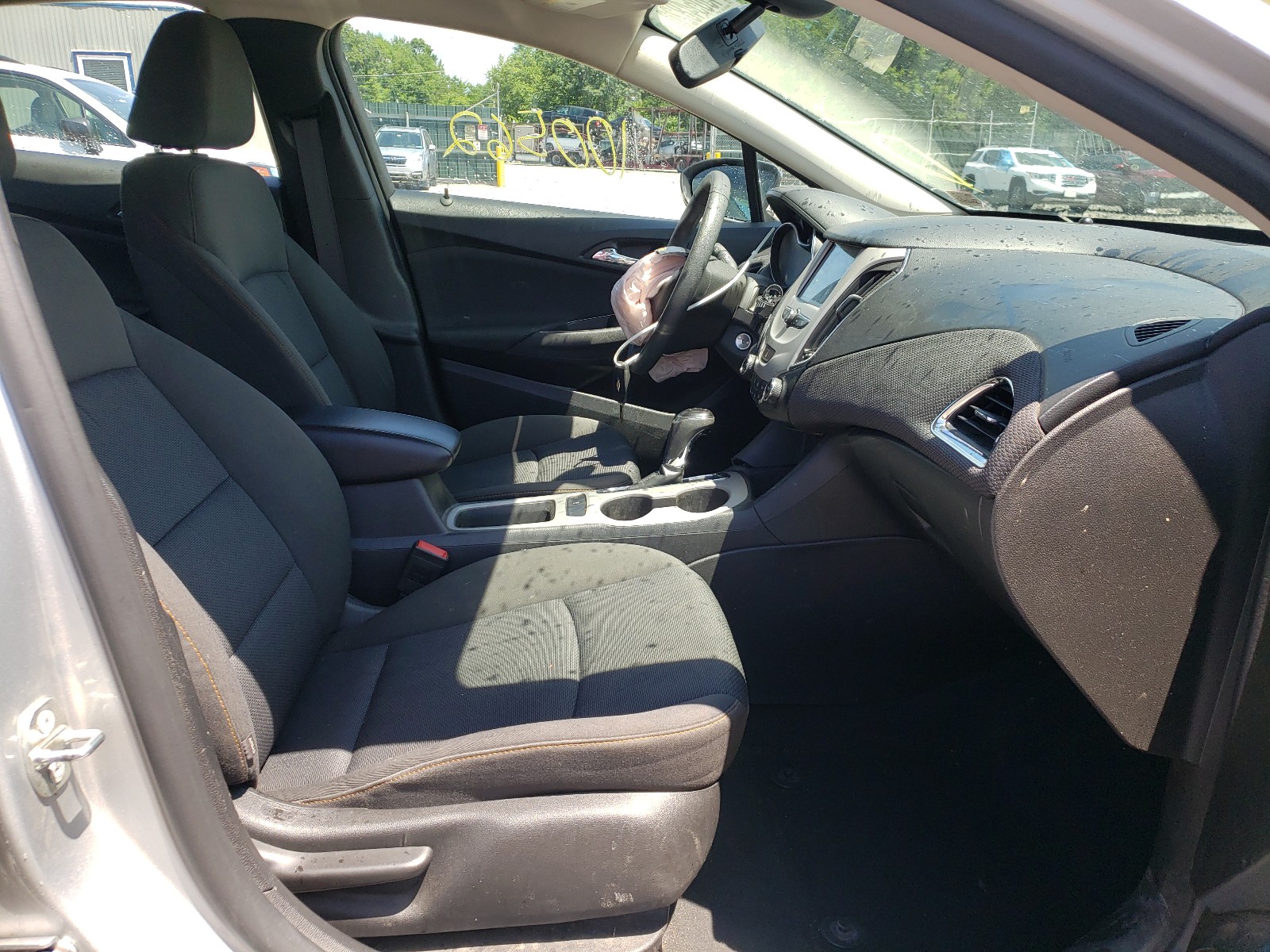 Photo 5 from auction – 2016 CHEVROLET CRUZE LS with VIN 1G1BC5SM2G7238505