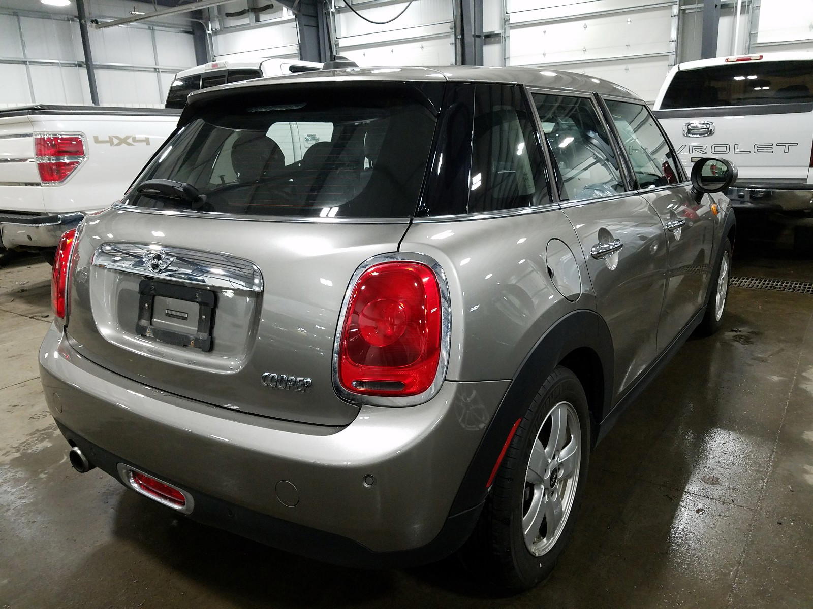 Photo 4 from auction – 2018 MINI COOPER with VIN WMWXU1C50J2F80842