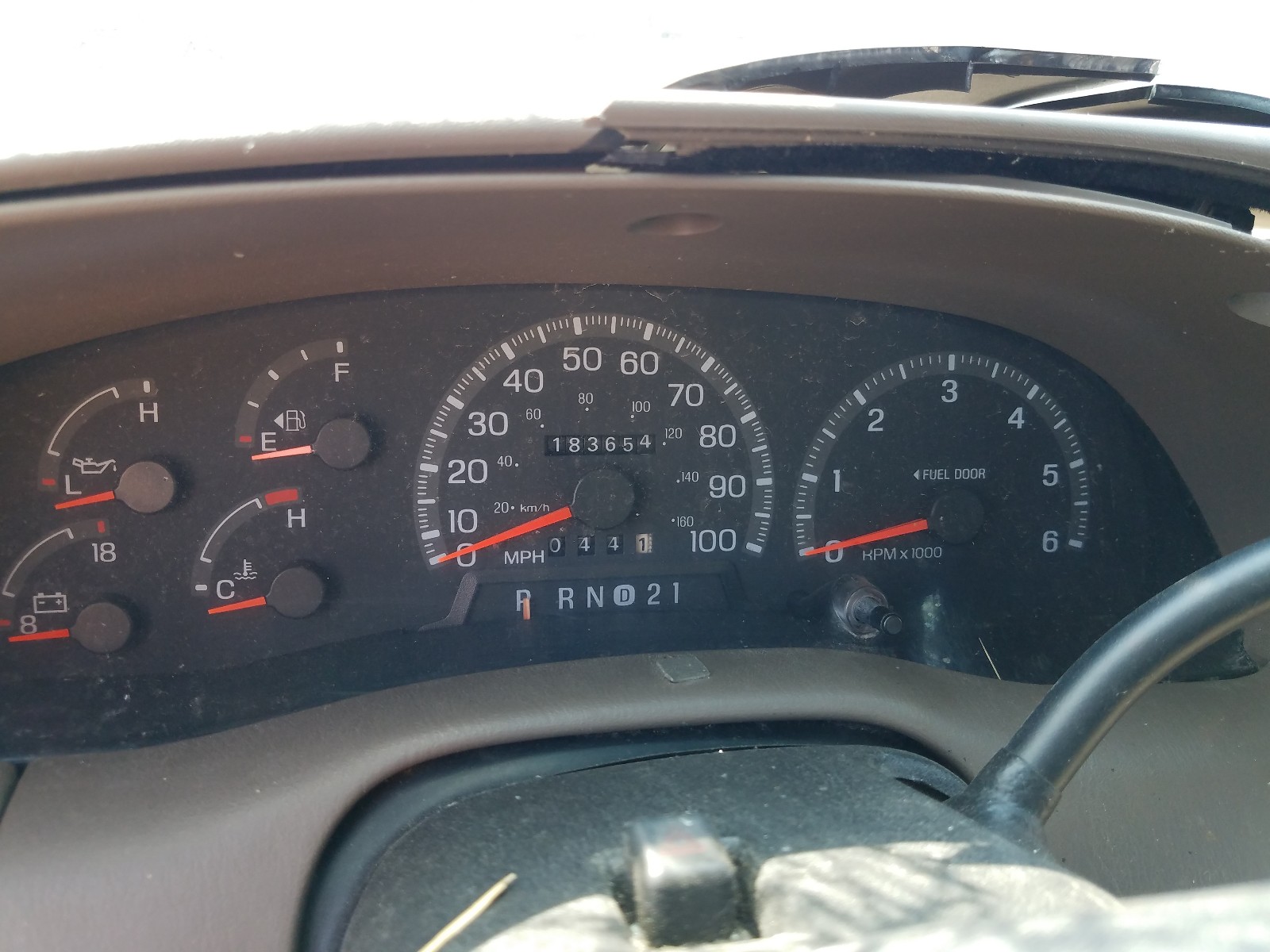 Photo 8 from auction – 1997 FORD F150 with VIN 1FTDX1762VNB21345