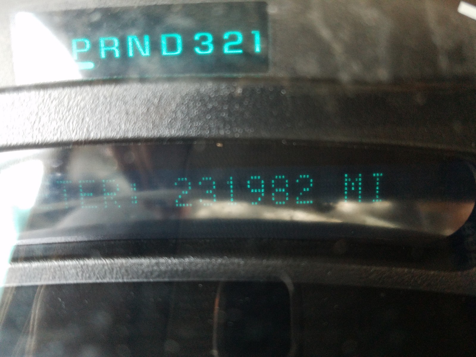 Photo 8 from auction – 2005 GMC NEW SIERRA with VIN 2GTEK13T051395207