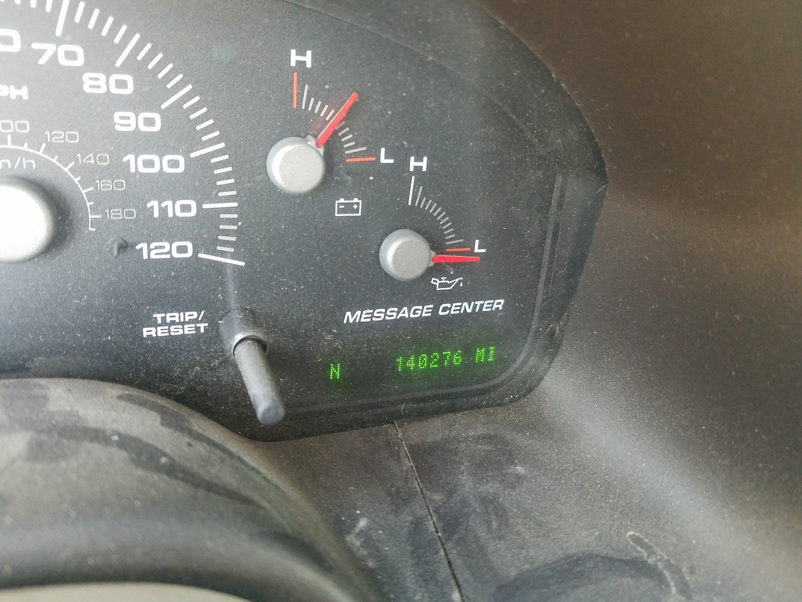 Zdjęcie 8 z aukcji – 2004 FORD EXPEDITION z VIN 1FMFU18L84LA17566