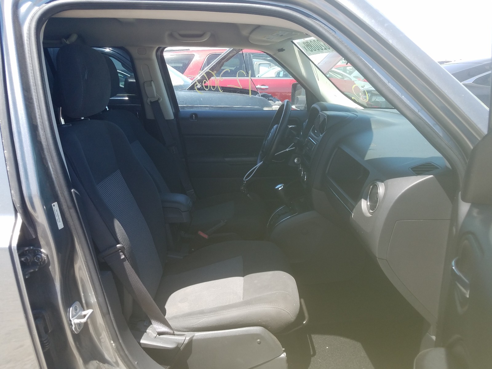 Photo 15 from auction – 2011 JEEP PATRIOT SP with VIN 1J4NF1GB8BD283349