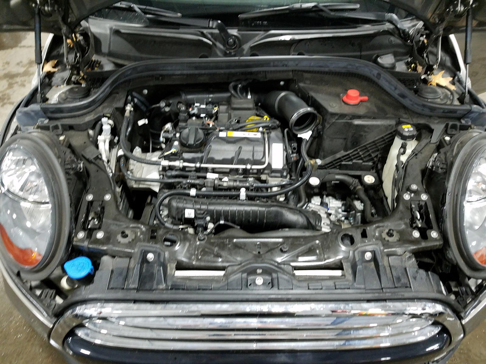 Photo 7 from auction – 2018 MINI COOPER with VIN WMWXU1C50J2F80842