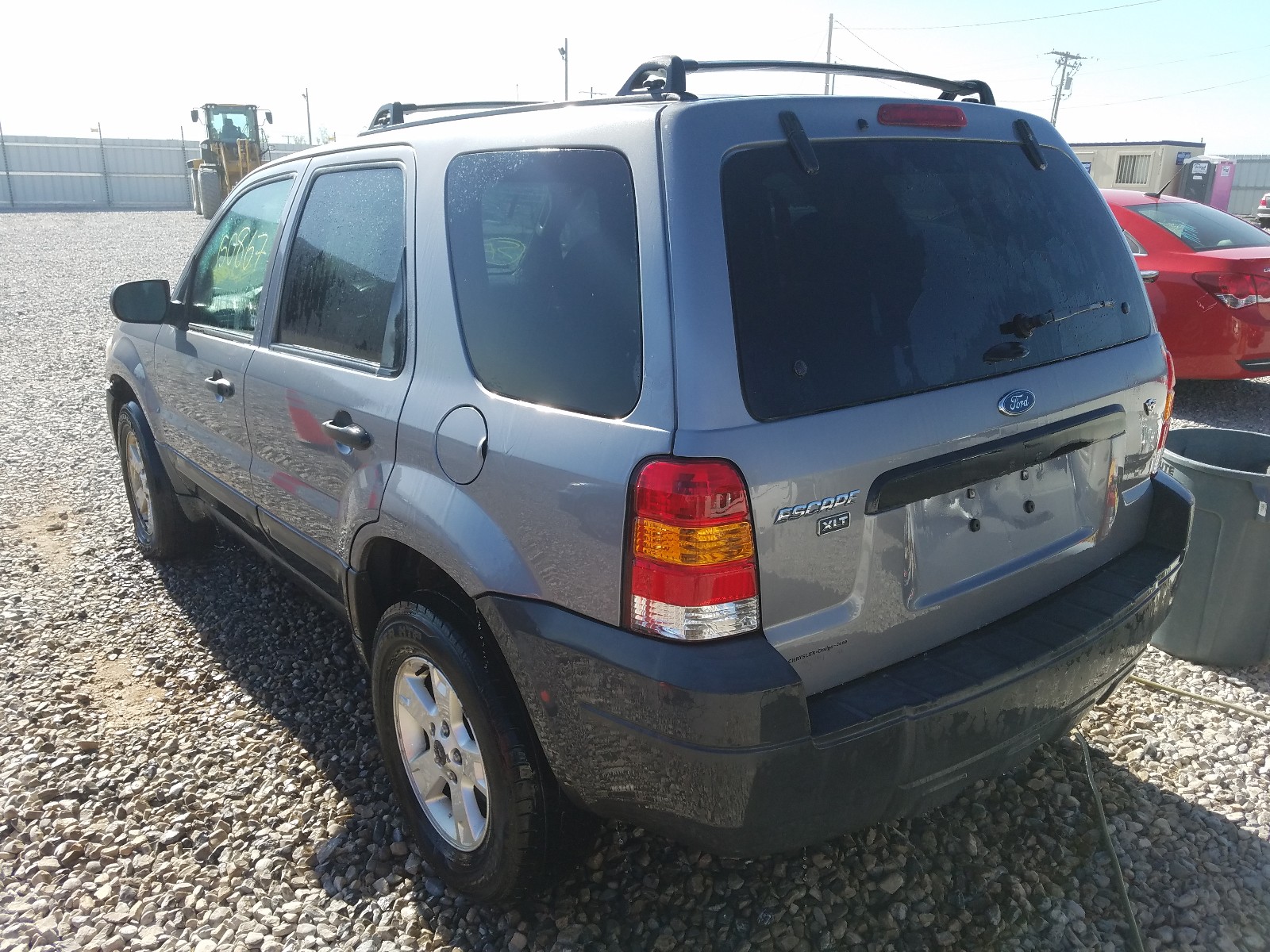 Photo 3 from auction – 2007 FORD ESCAPE XLT with VIN 1FMYU93107KC05960