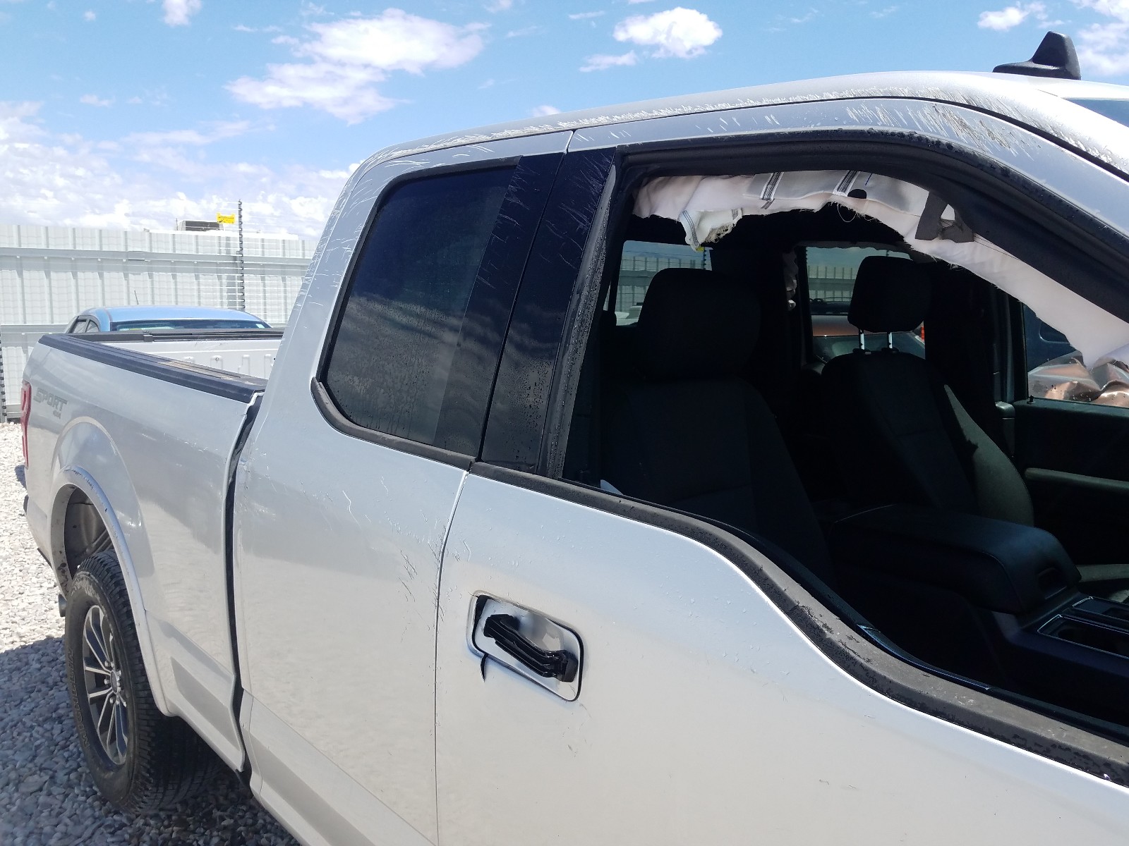 Photo 9 from auction – 2019 FORD F150 SUPER with VIN 1FTFX1E53KKE82194