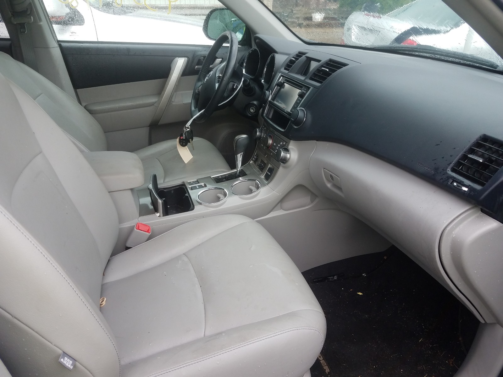 Zdjęcie 5 z aukcji – 2013 TOYOTA HIGHLANDER z VIN 5TDBK3EHXDS271203