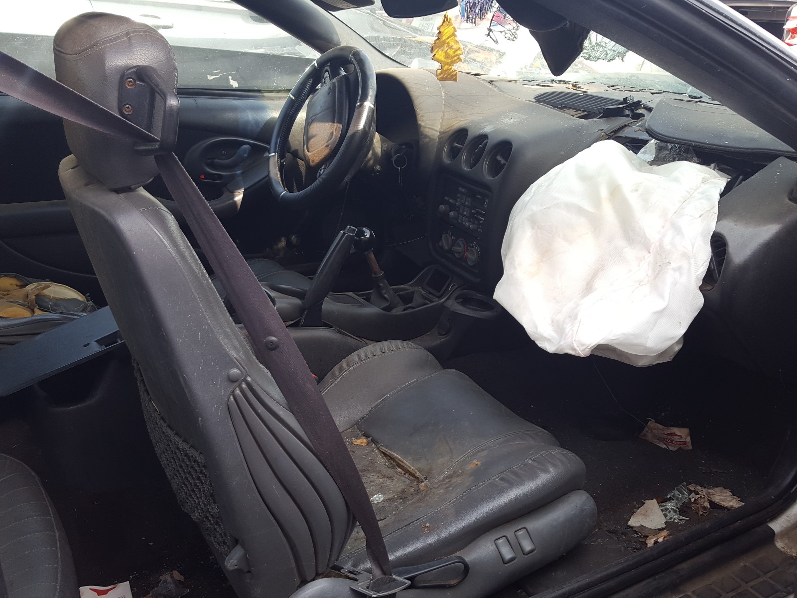 Фото 5 с аукциона – 2001 PONTIAC FIREBIRD с VIN 2G2FS22K212107005