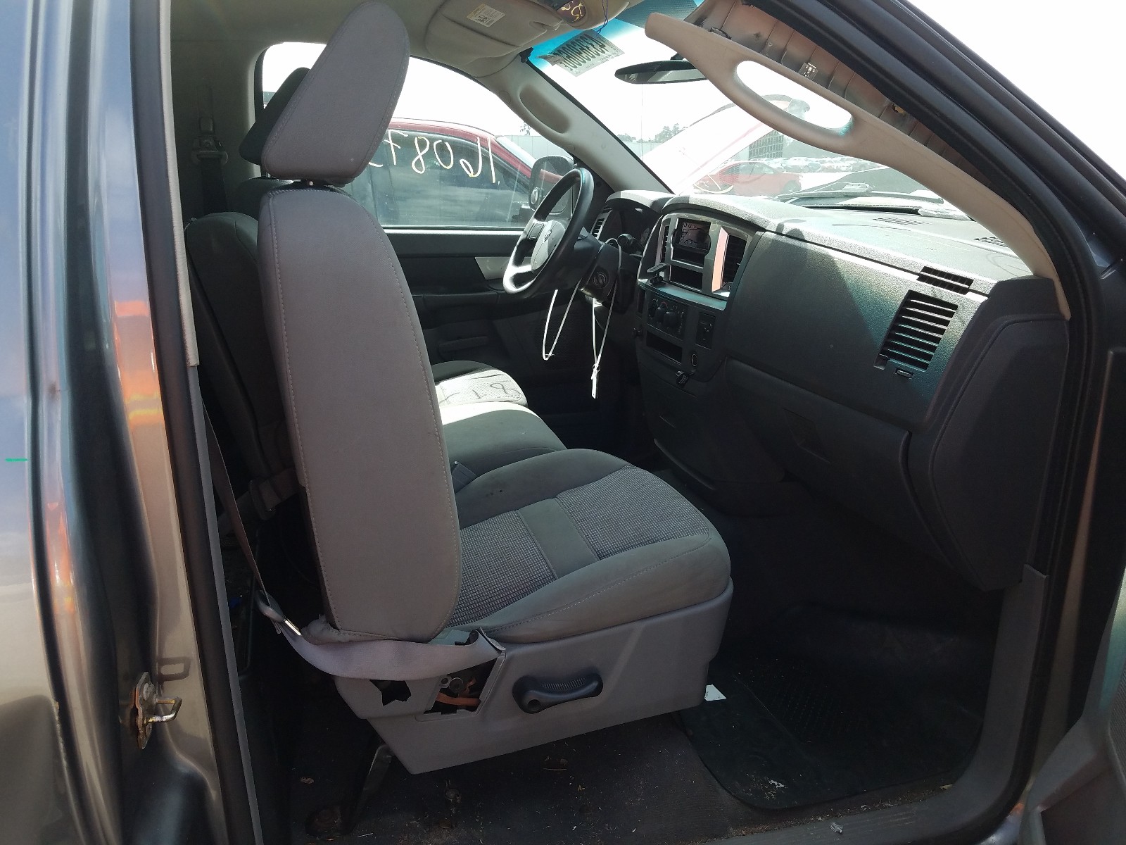 Photo 5 from auction – 2007 DODGE RAM 1500 S with VIN 1D7HA16P27J521063