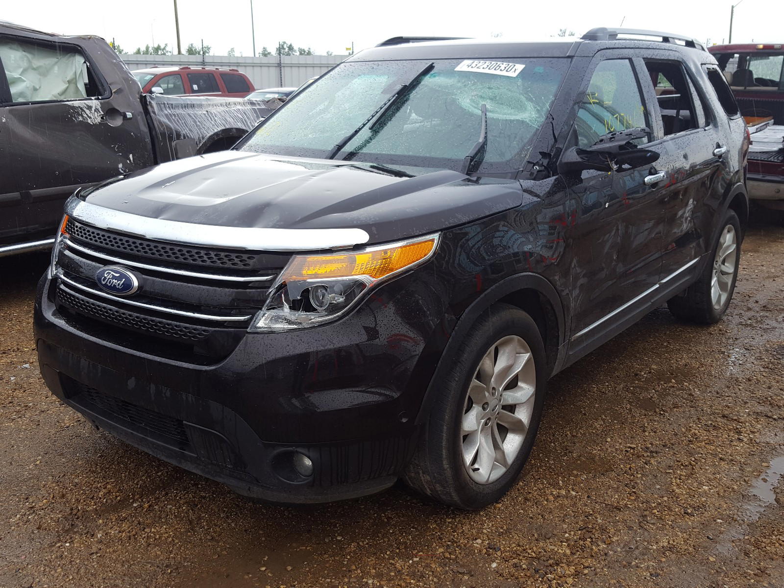 Photo 2 from auction – 2014 FORD EXPLORER L with VIN 1FM5K8F89EGC41335