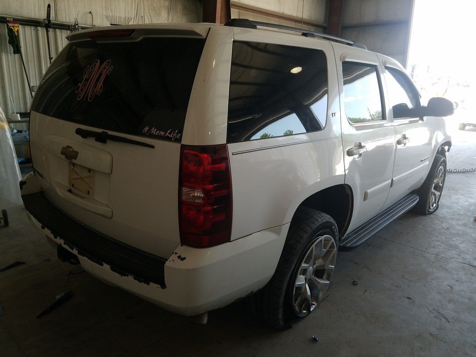 Photo 4 from auction – 2007 CHEVROLET TAHOE C150 with VIN 1GNFC13J97R175372