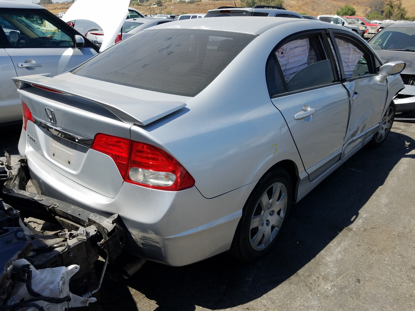 Photo 4 from auction – 2011 HONDA CIVIC LX with VIN 2HGFA1F58BH530457