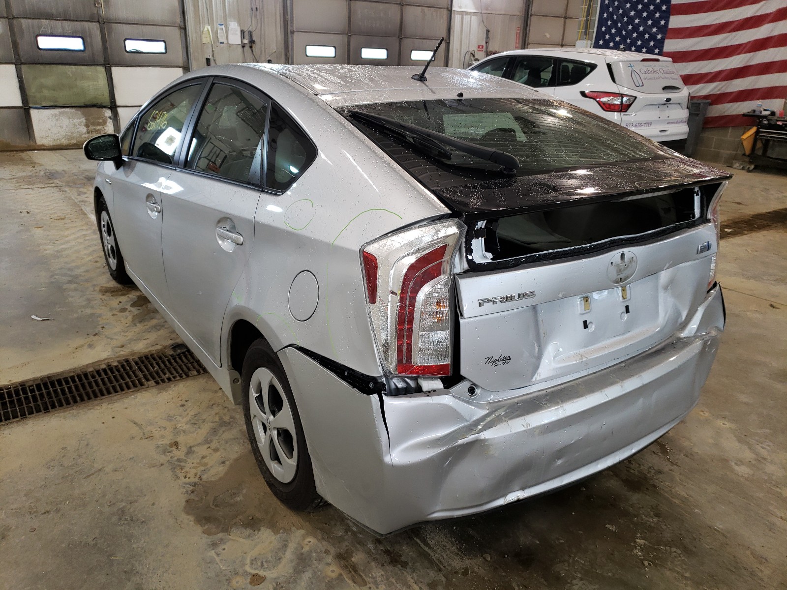 Zdjęcie 3 z aukcji – 2013 TOYOTA PRIUS z VIN JTDKN3DU5D5546973