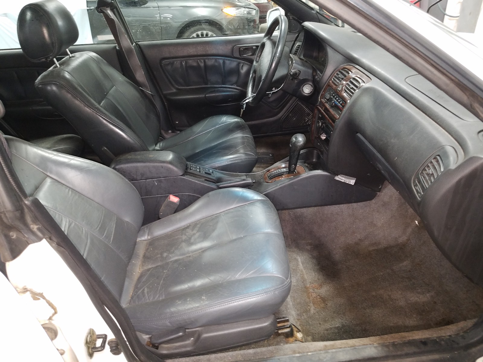 Photo 5 from auction – 1998 SUBARU LEGACY with VIN 4S3BG6857W7636888