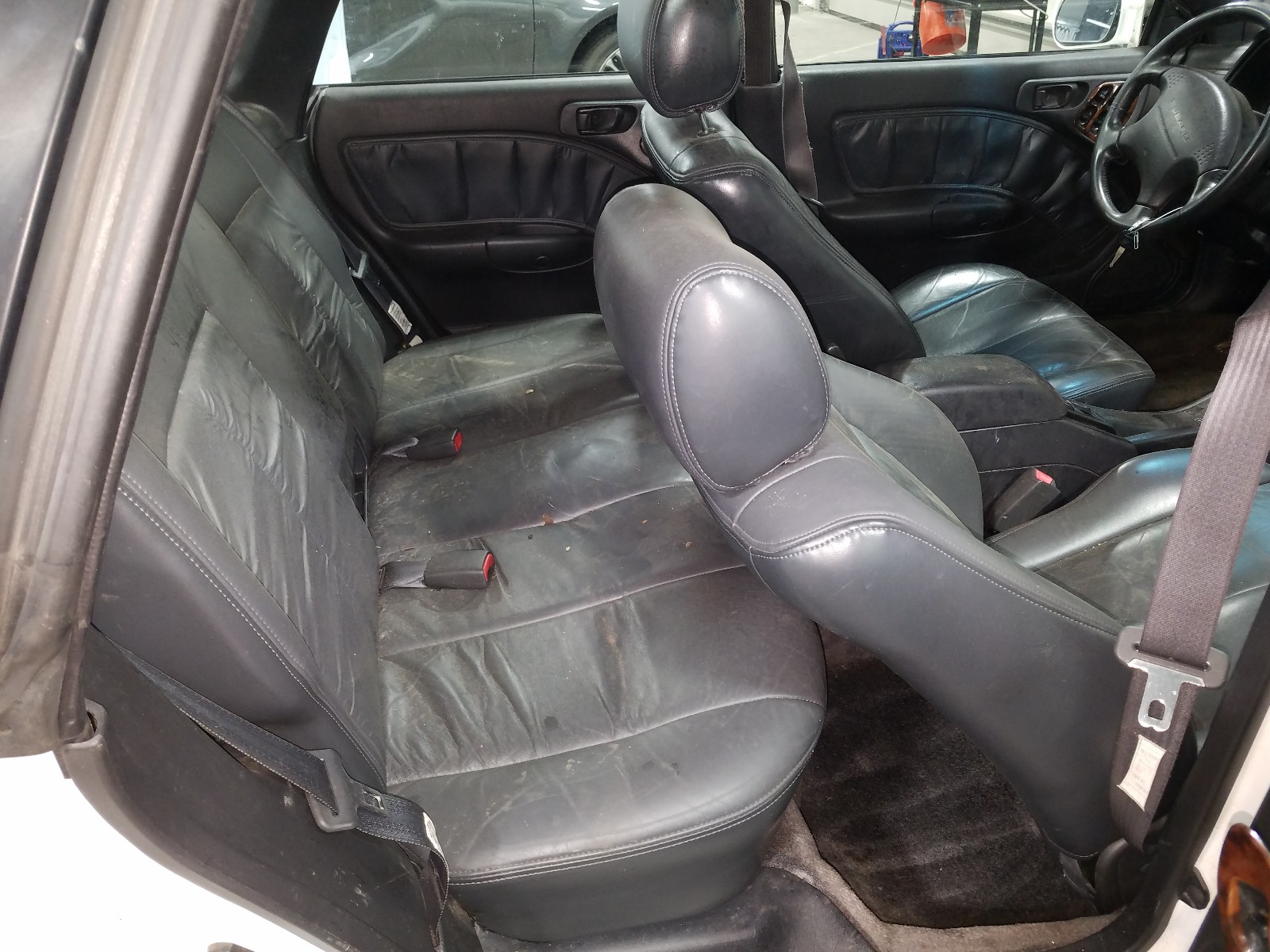 Photo 6 from auction – 1998 SUBARU LEGACY with VIN 4S3BG6857W7636888
