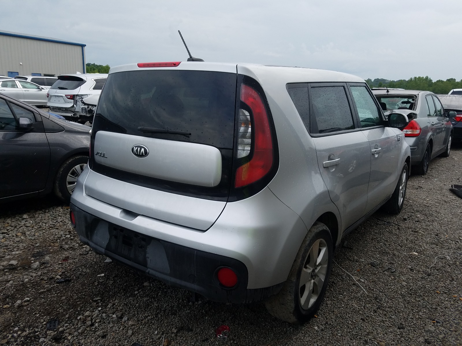 Photo 4 from auction – 2017 KIA SOUL with VIN KNDJN2A25H7414301