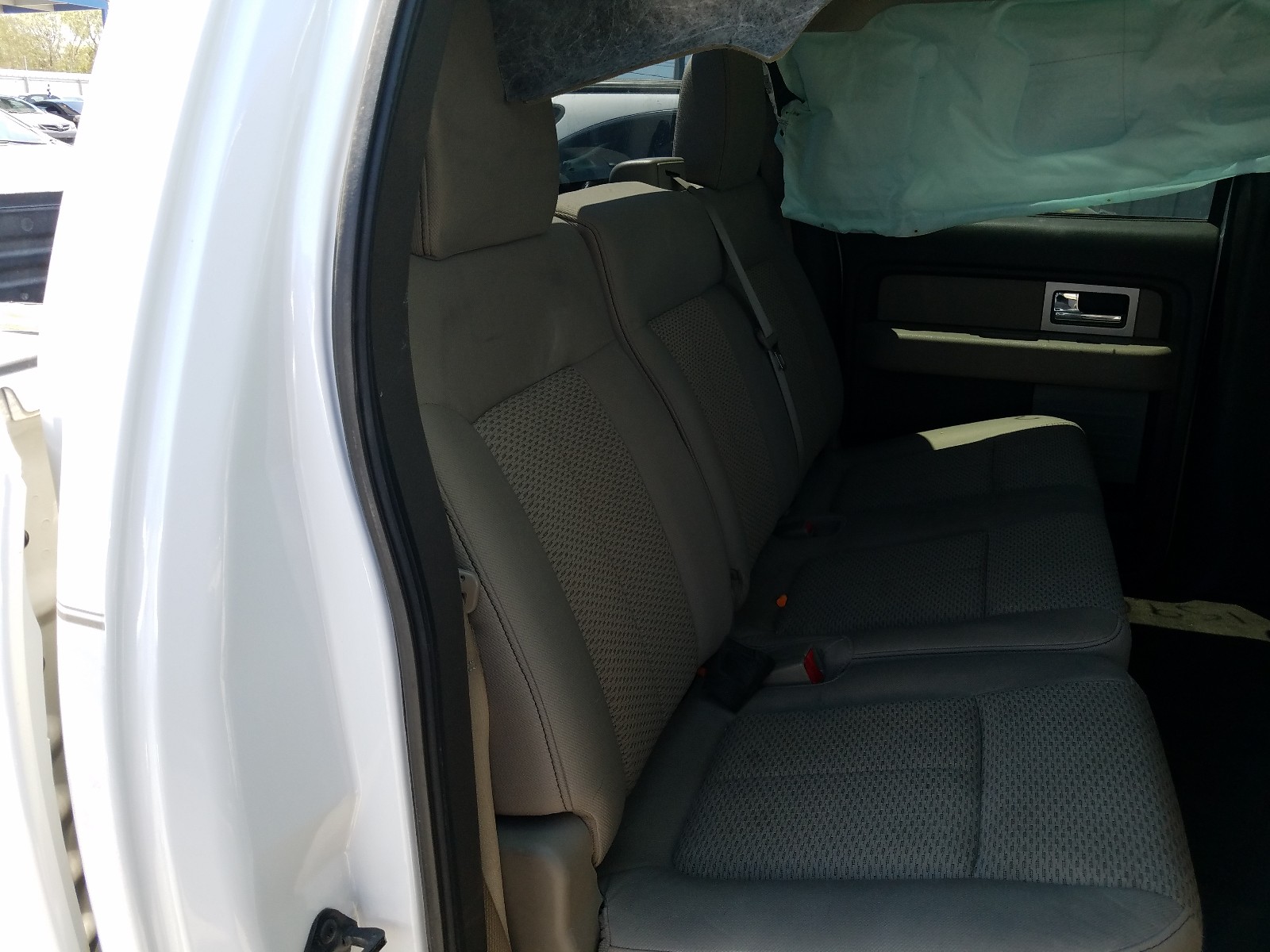 Photo 16 from auction – 2010 FORD F150 SUPER with VIN 1FTFW1EV7AFC95051