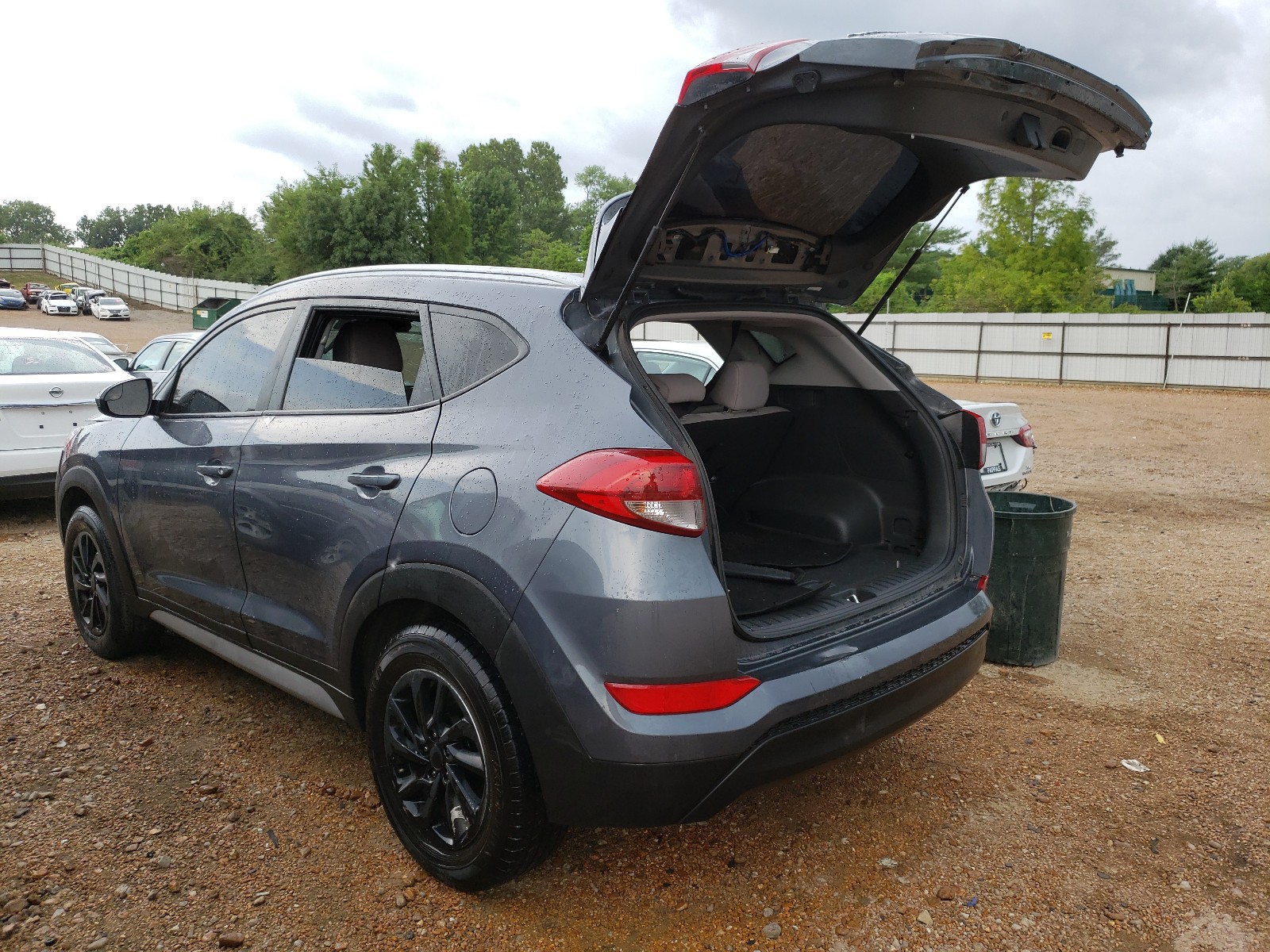 Photo 3 from auction – 2018 HYUNDAI TUCSON SEL with VIN KM8J3CA41JU730035