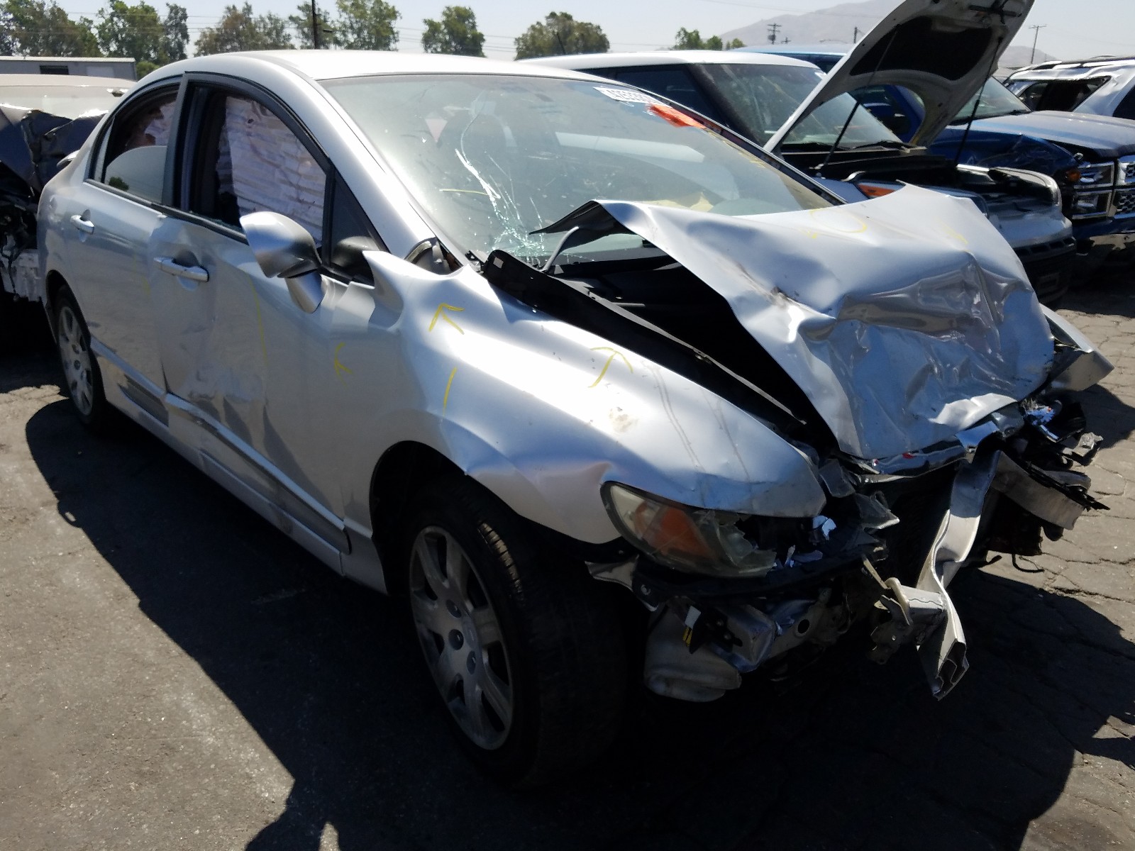 HONDA CIVIC LX 2011 with VIN 2HGFA1F58BH530457 - Photo from auction