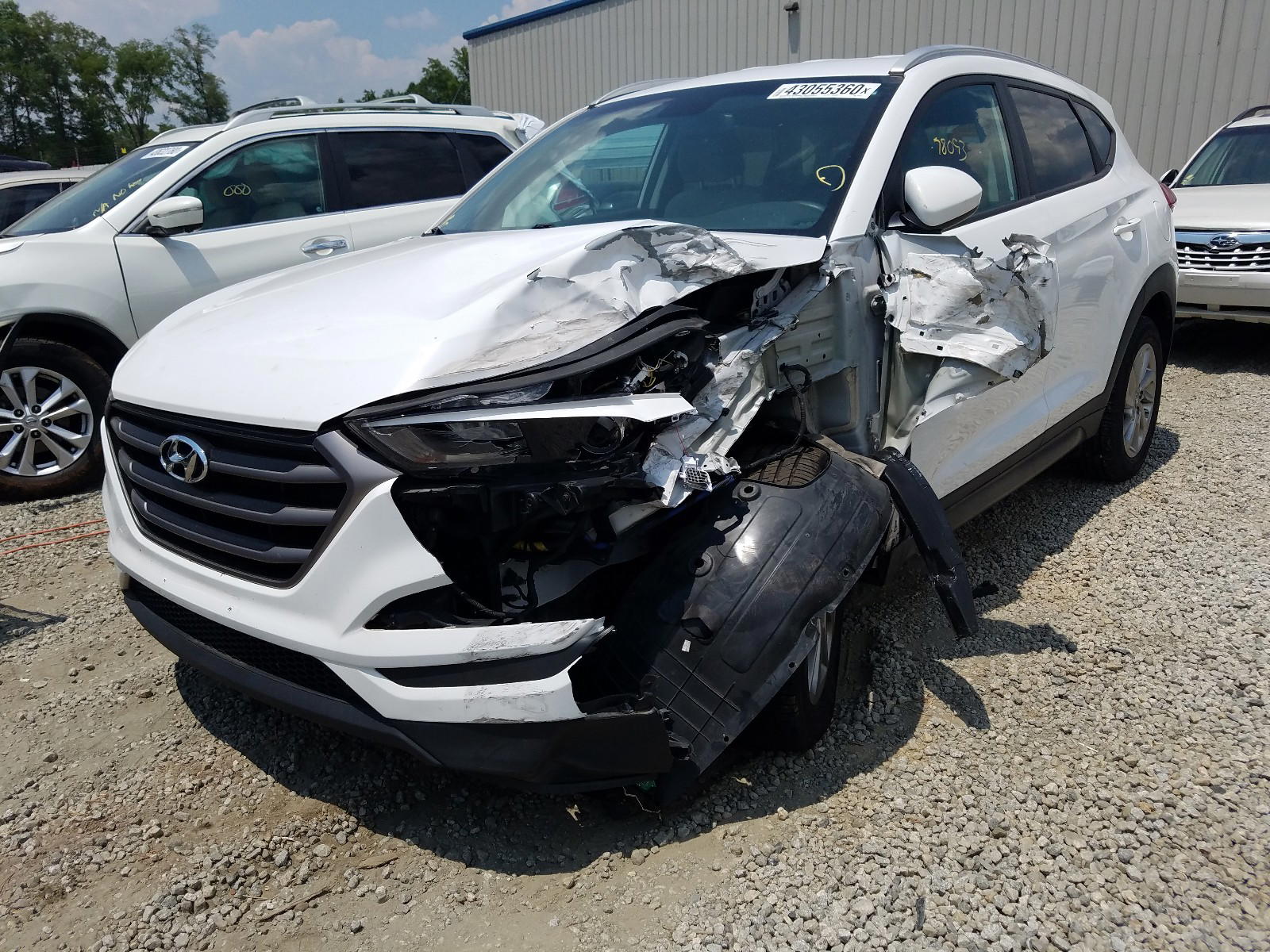 Photo 2 from auction – 2016 HYUNDAI TUCSON LIM with VIN KM8J3CA43GU122672