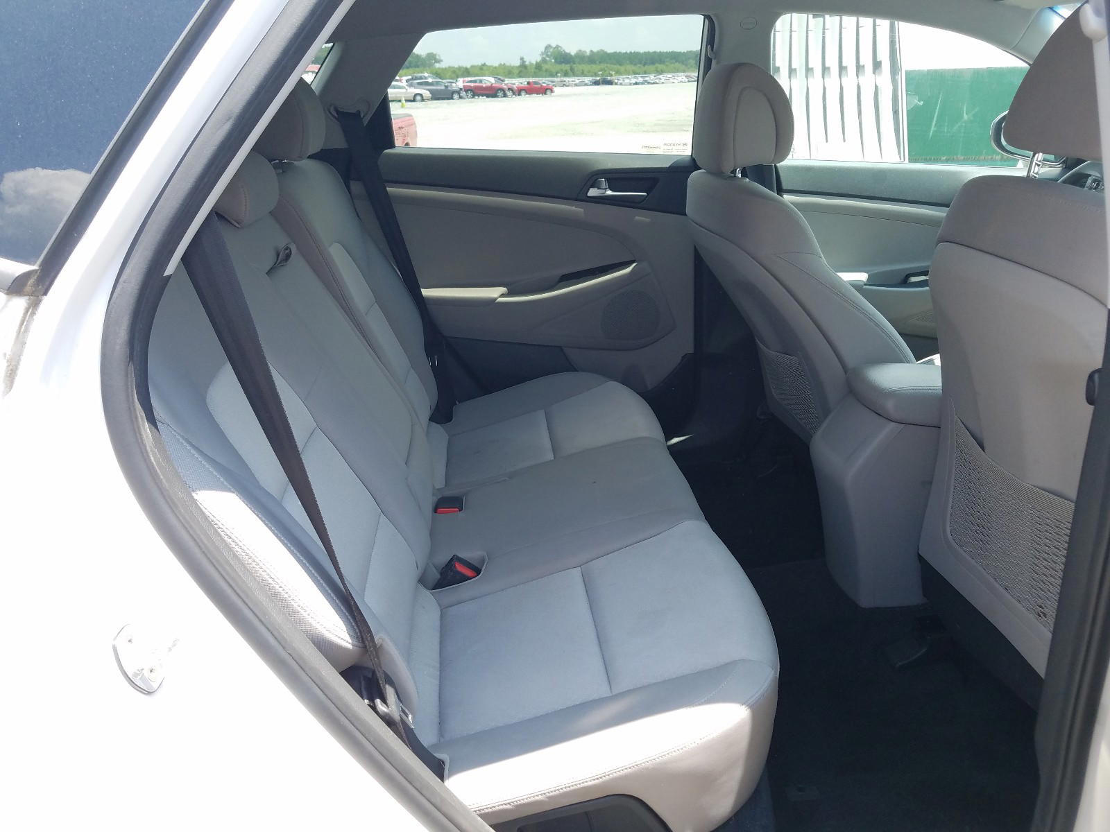 Photo 6 from auction – 2016 HYUNDAI TUCSON LIM with VIN KM8J3CA43GU122672