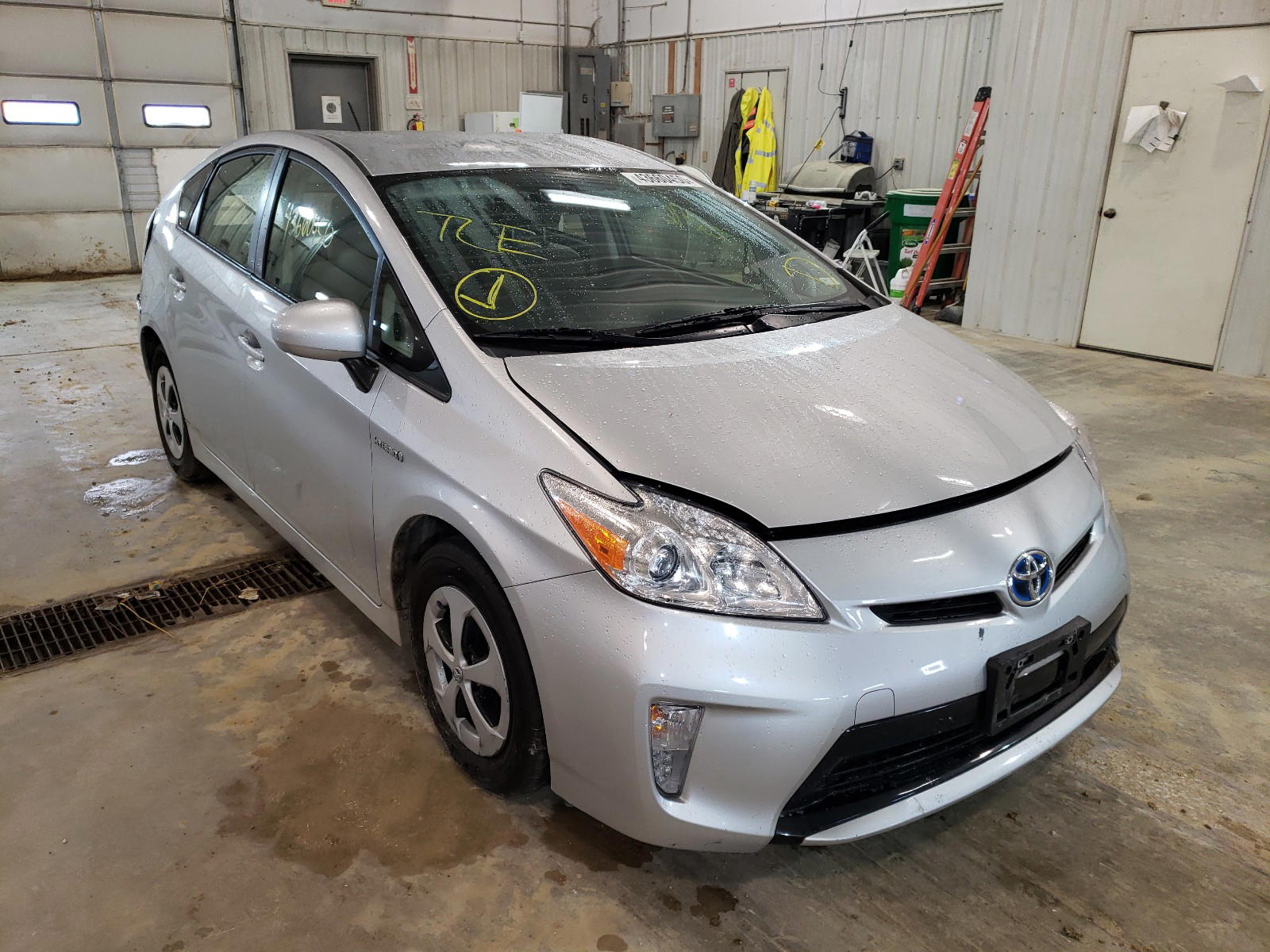 TOYOTA PRIUS 2013 with VIN JTDKN3DU5D5546973 - Photo from auction