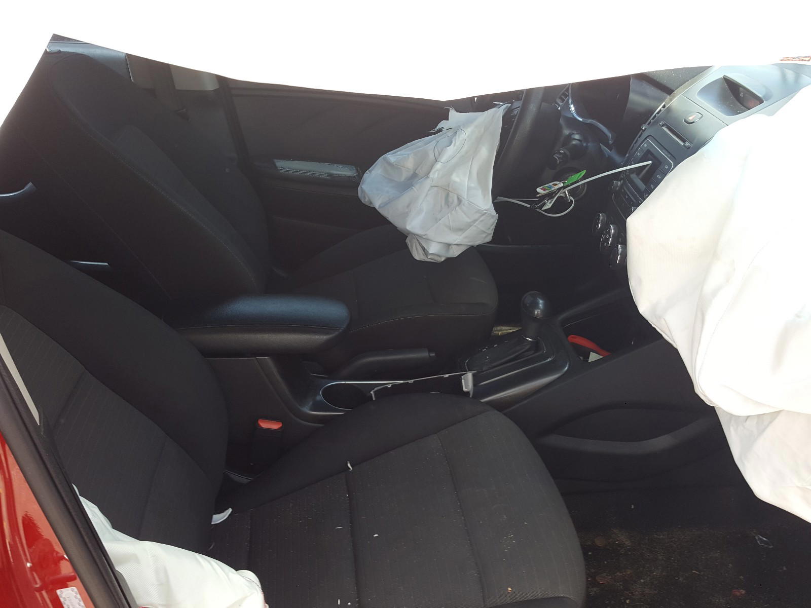 Photo 5 from auction – 2014 KIA FORTE LX with VIN KNAFX4A61E5089424