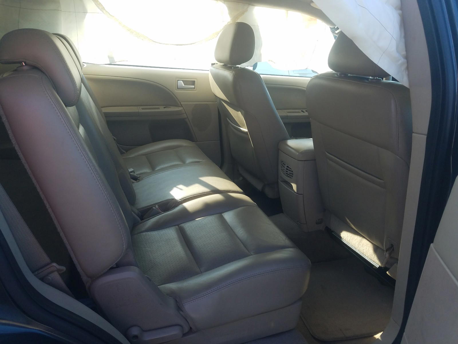Photo 6 from auction – 2007 FORD FREESTYLE with VIN 1FMDK02127GA35945
