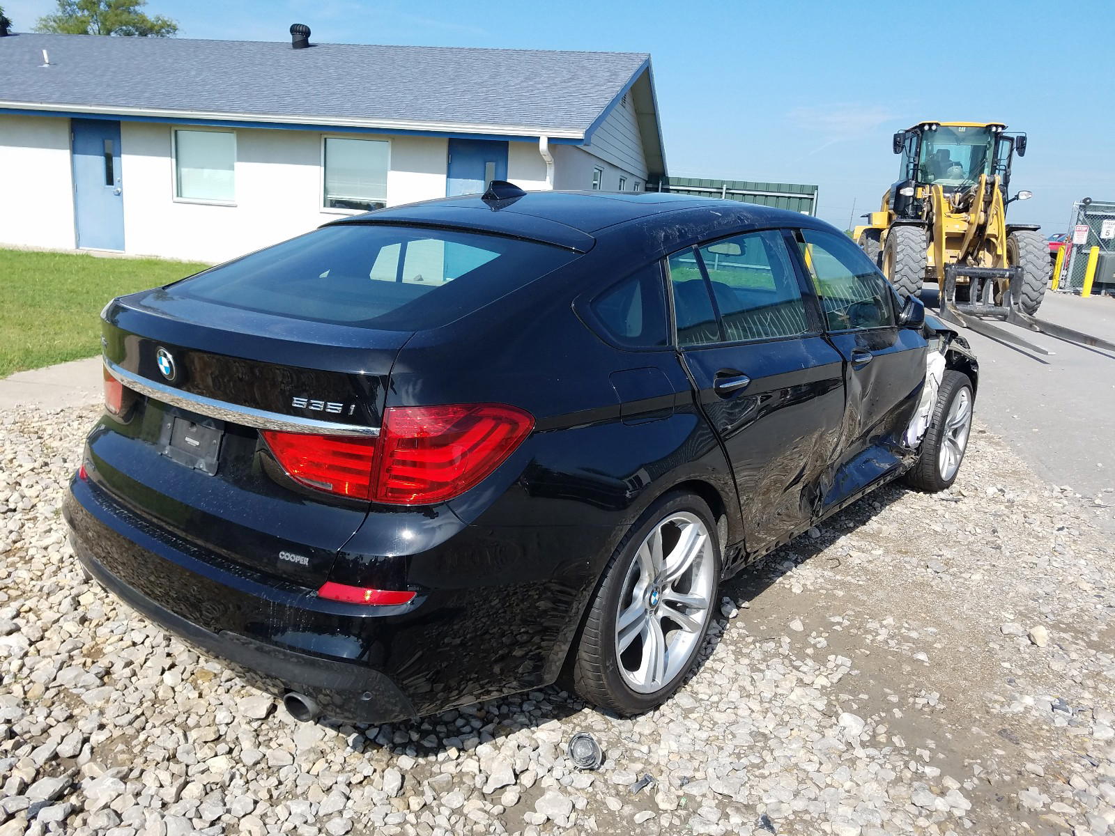 Photo 4 from auction – 2013 BMW 535 XIGT with VIN WBASP2C56DC339564