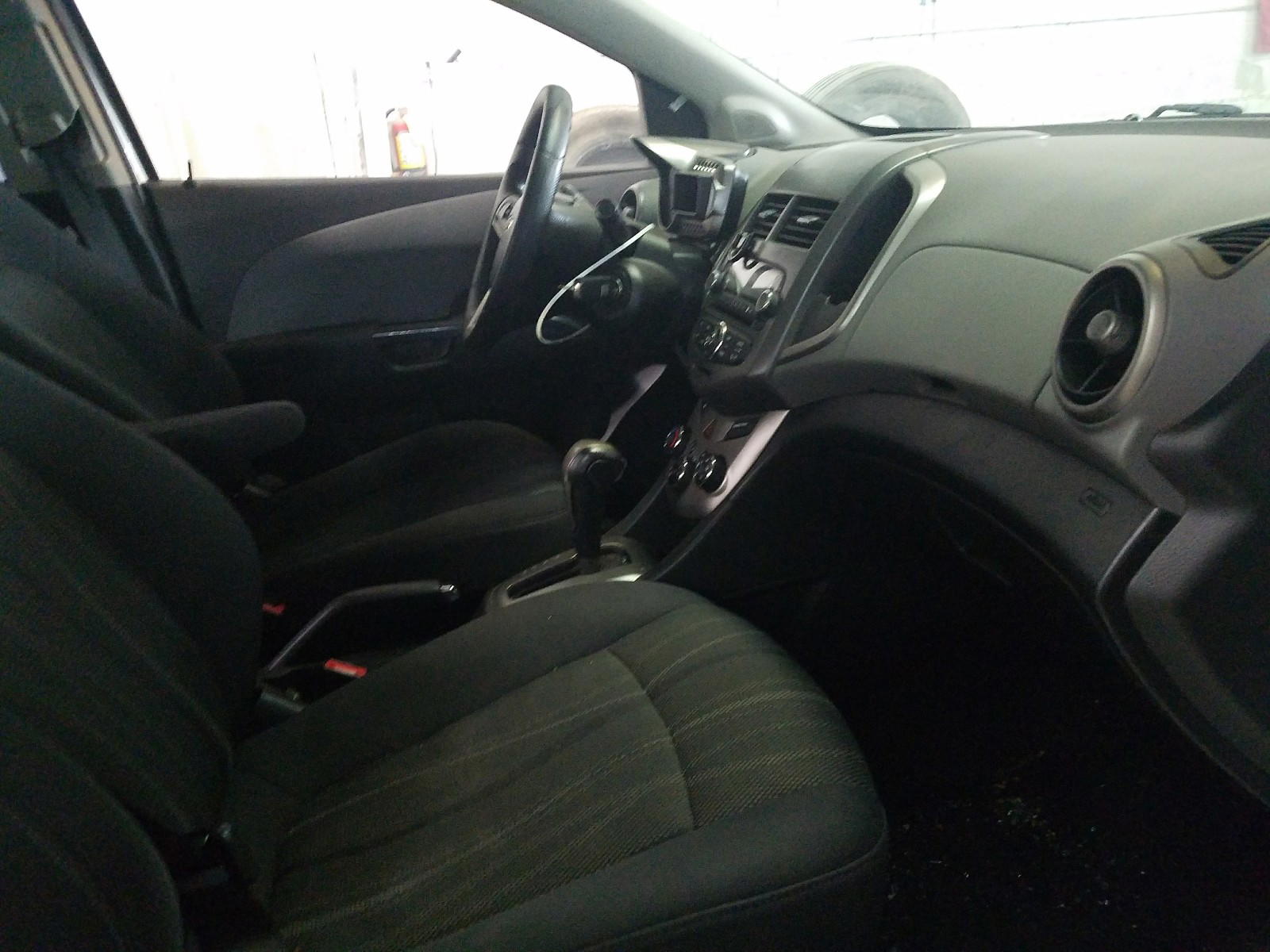 Photo 5 from auction – 2012 CHEVROLET SONIC LT with VIN 1G1JC5SH1C4138356