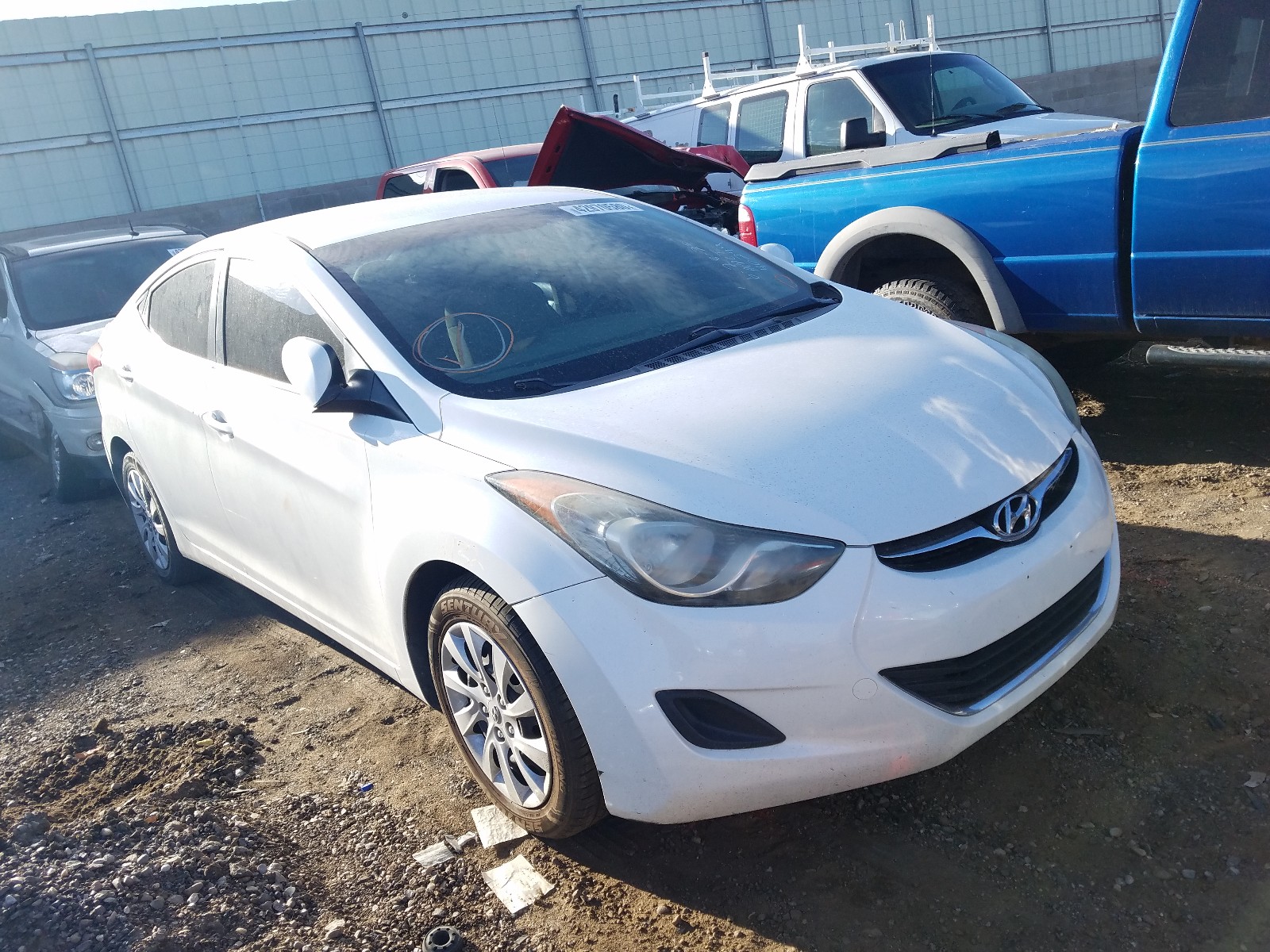 HYUNDAI ELANTRA GL 2011 with VIN 5NPDH4AE5BH024246 - Photo from auction