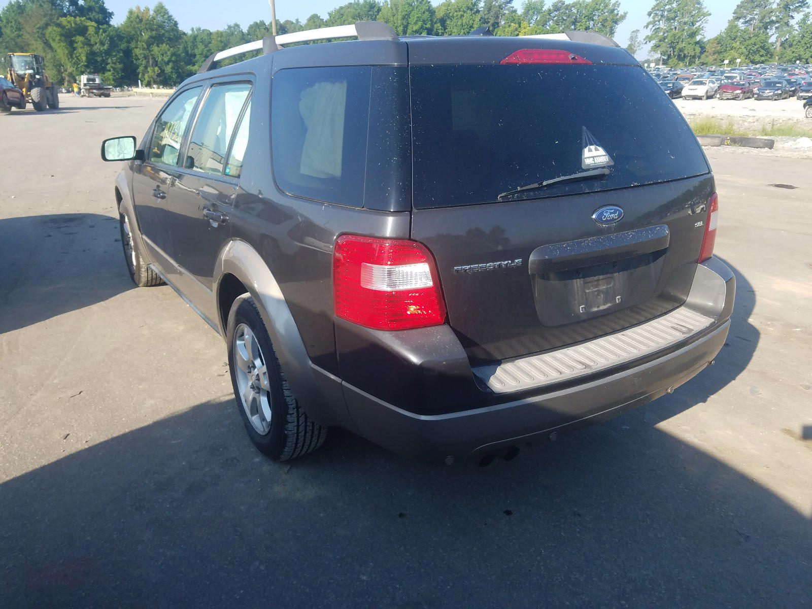 Photo 3 from auction – 2007 FORD FREESTYLE with VIN 1FMDK02127GA35945