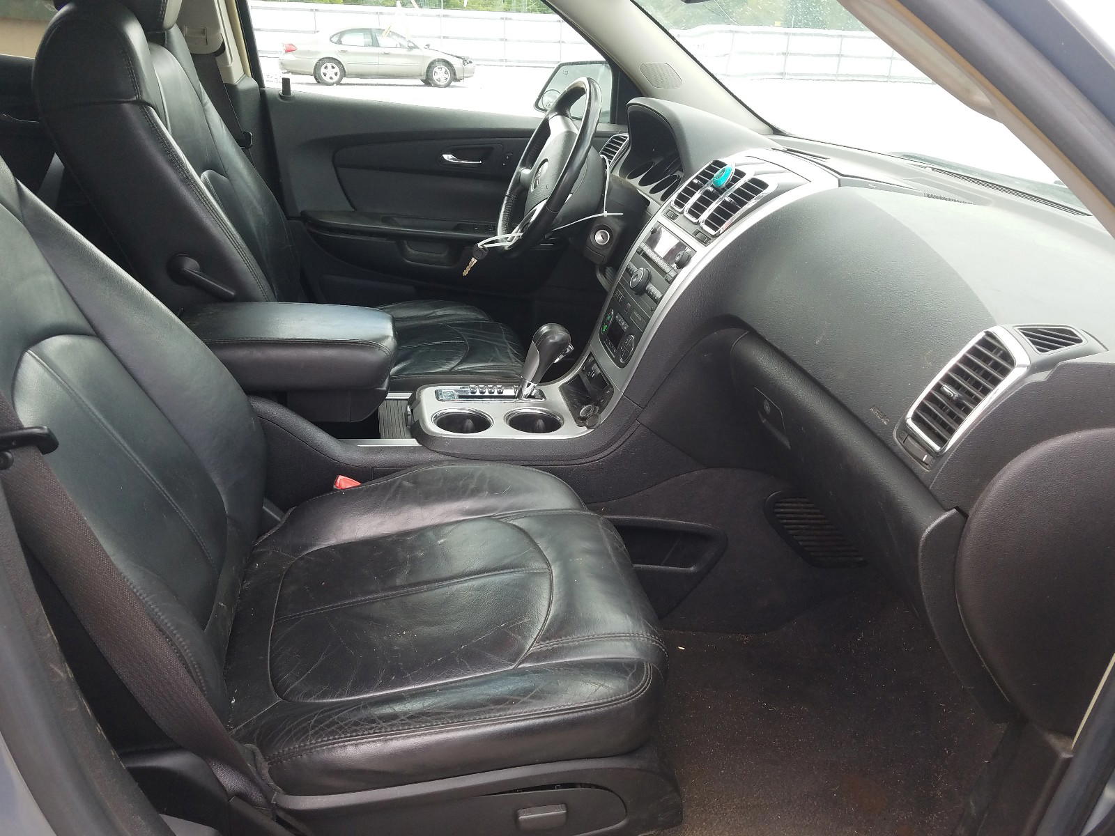 Photo 5 from auction – 2008 GMC ACADIA SLT with VIN 1GKER23738J239133