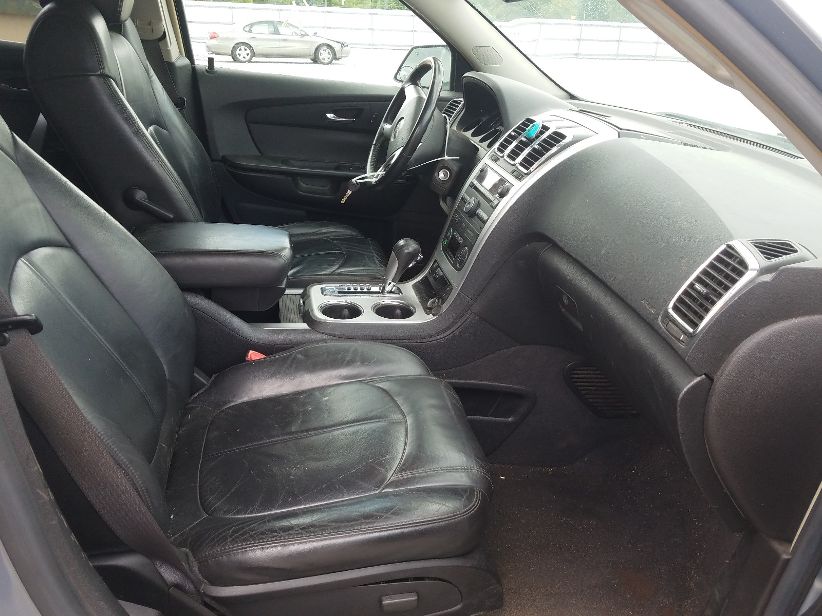 Zdjęcie 5 z aukcji – 2008 GMC ACADIA SLT z VIN 1GKER23738J239133