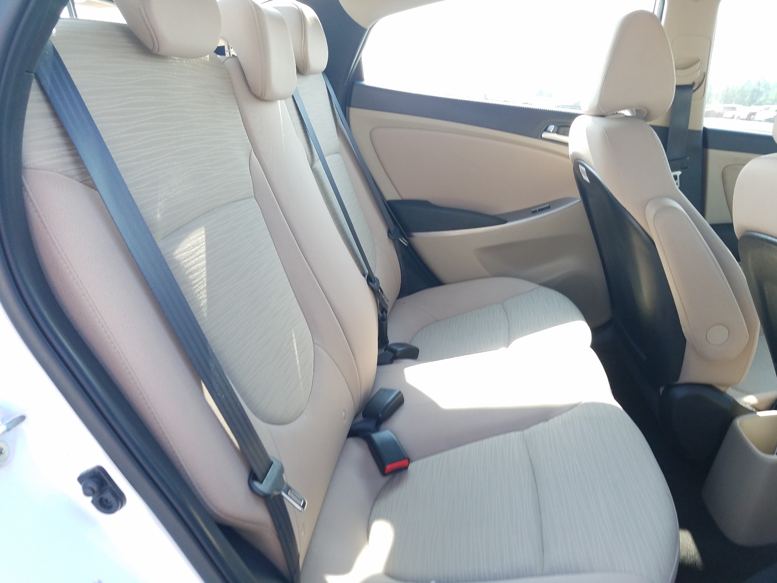 Photo 6 from auction – 2017 HYUNDAI ACCENT SE with VIN KMHCT4AE8HU346013