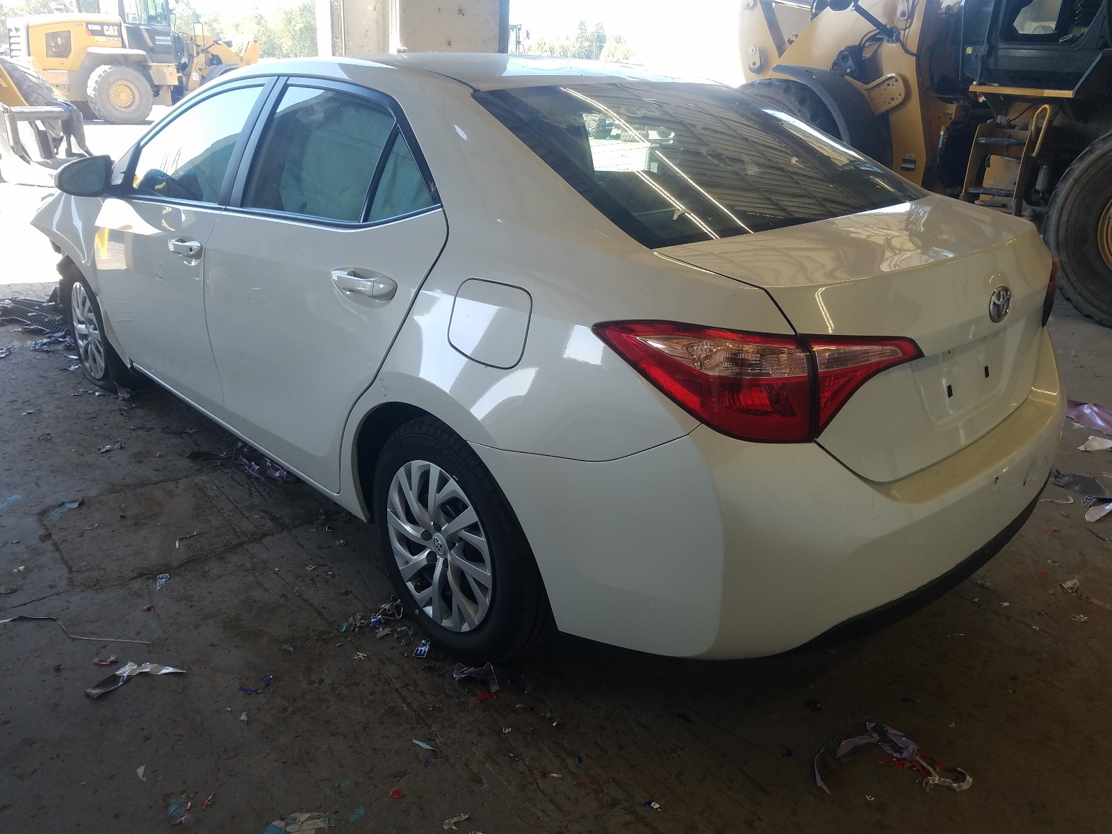Photo 3 from auction – 2019 TOYOTA COROLLA L with VIN 5YFBURHE5KP869414