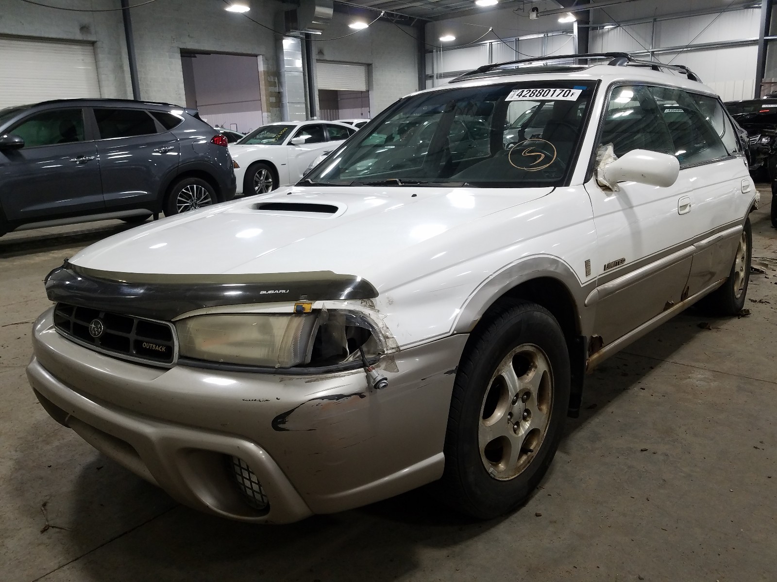 Photo 2 from auction – 1998 SUBARU LEGACY with VIN 4S3BG6857W7636888