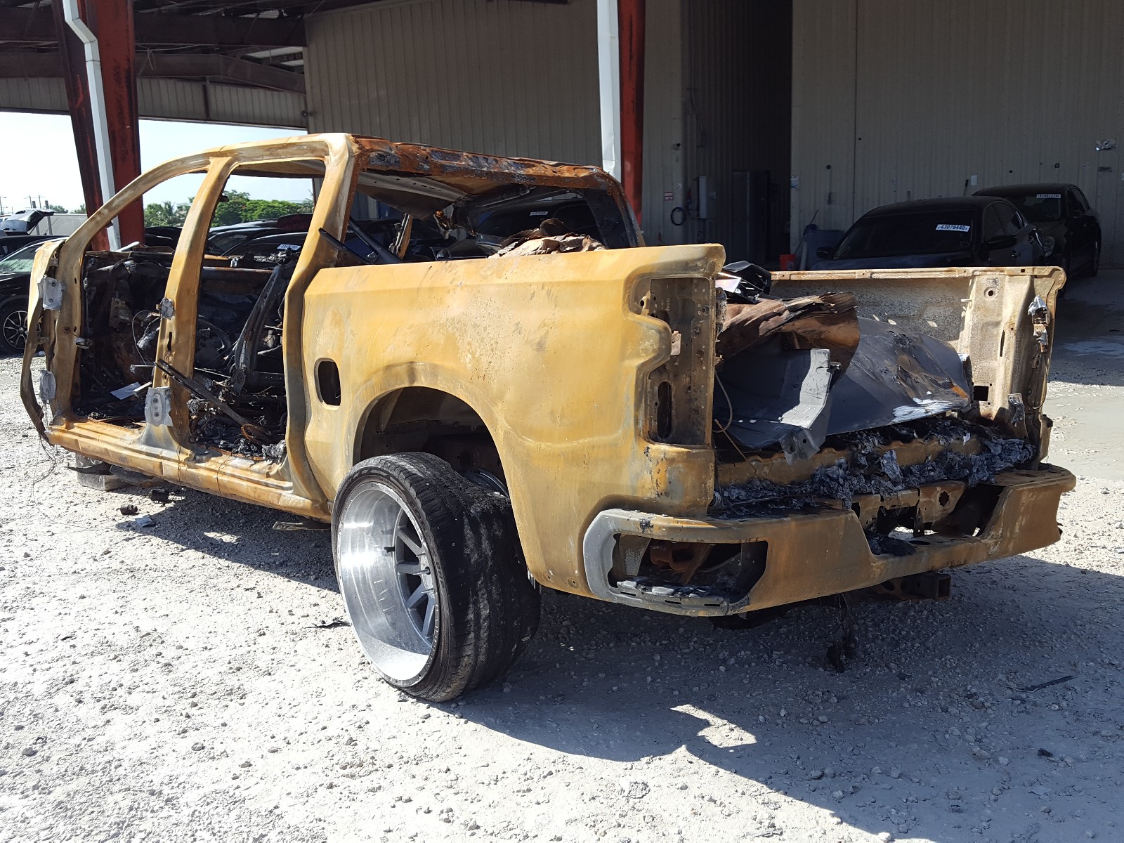 Photo 13 from auction – 2020 CHEVROLET SILVERADO with VIN 3GCPWDED5LG207466