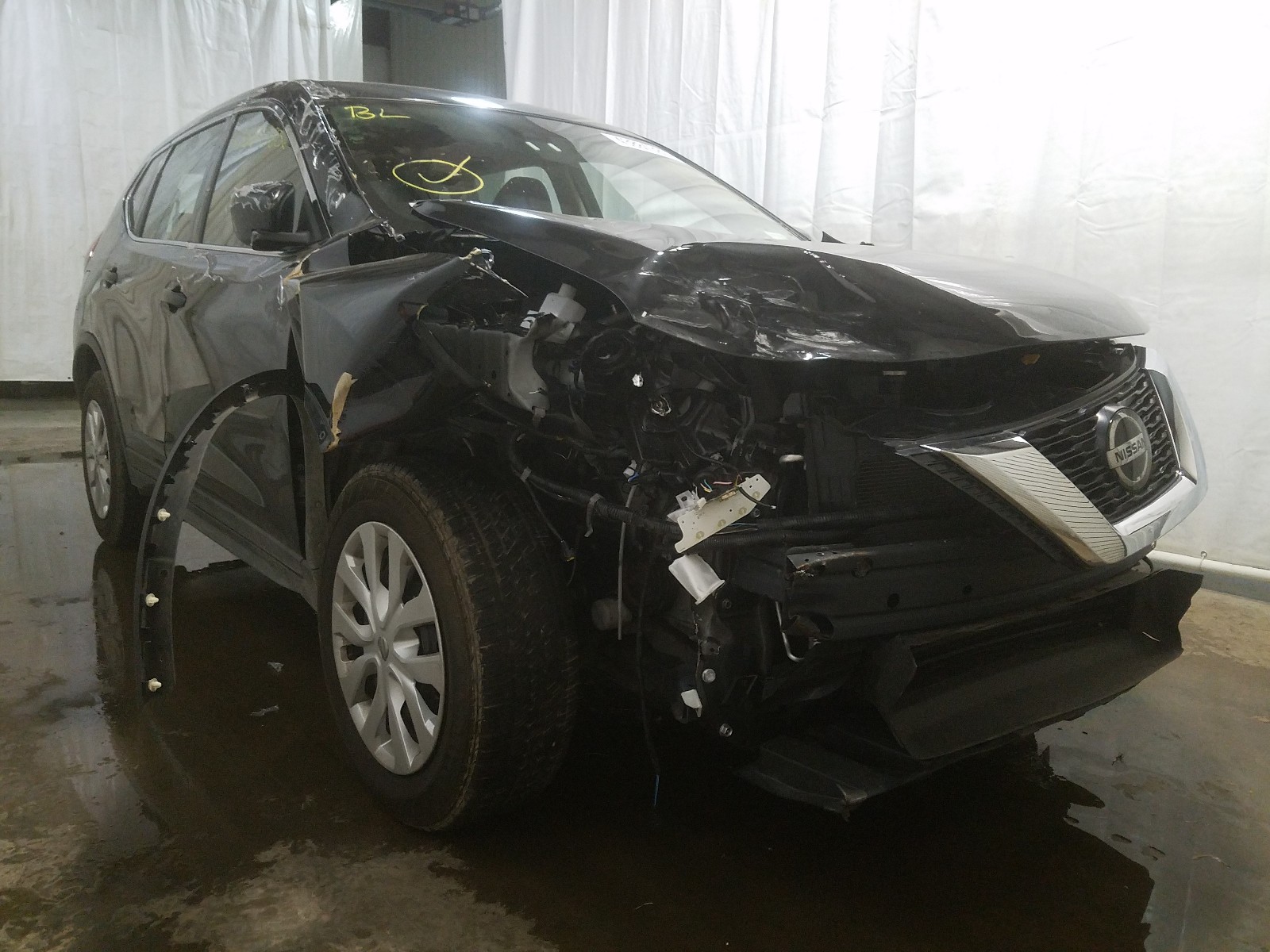 NISSAN ROGUE S 2019 with VIN KNMAT2MV4KP514960 - Photo from auction