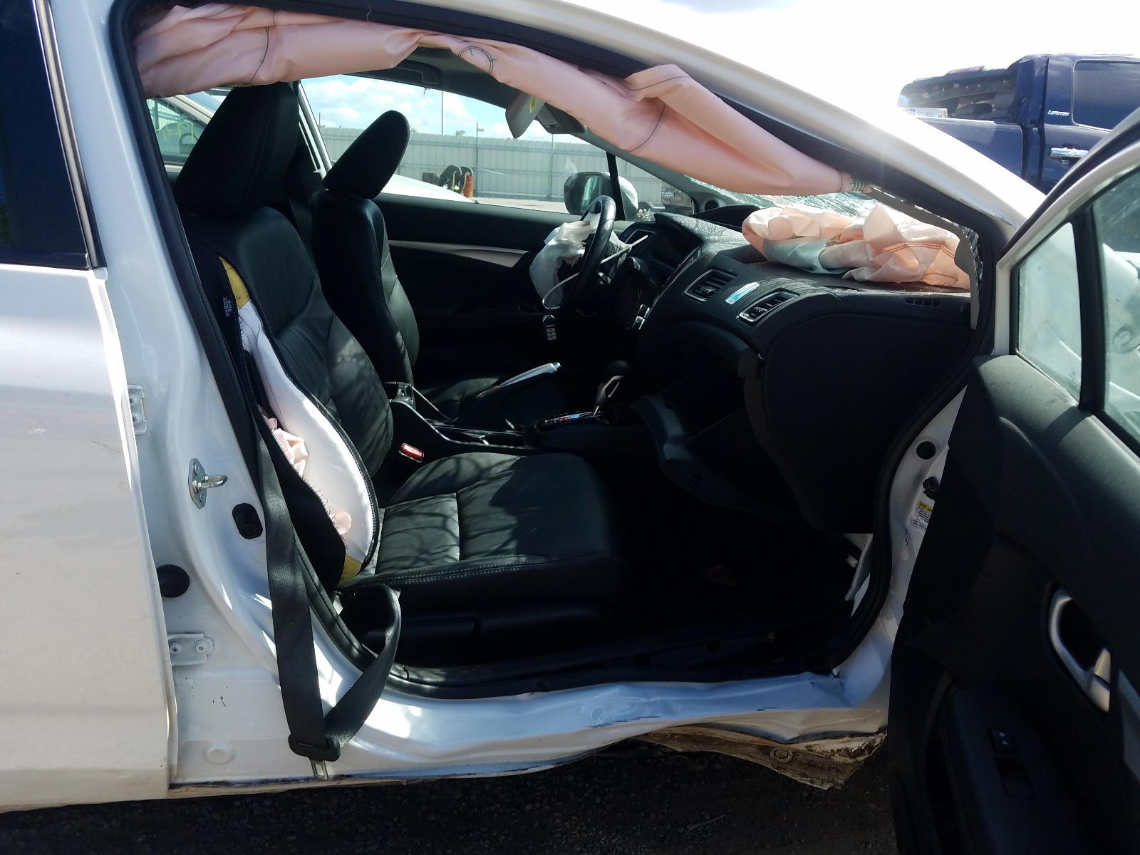 Photo 5 from auction – 2015 HONDA CIVIC EXL with VIN 19XFB2F96FE237288