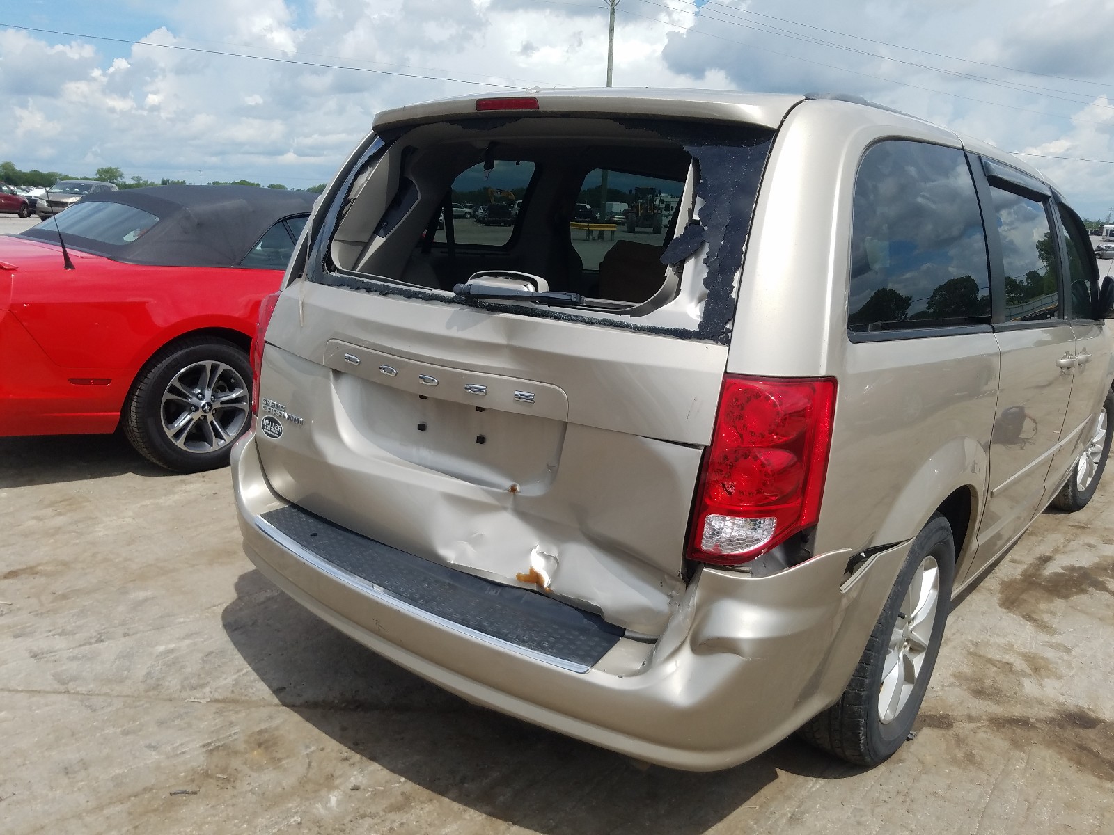 Photo 9 from auction – 2013 DODGE GRAND CARA with VIN 2C4RDGCG6DR562753