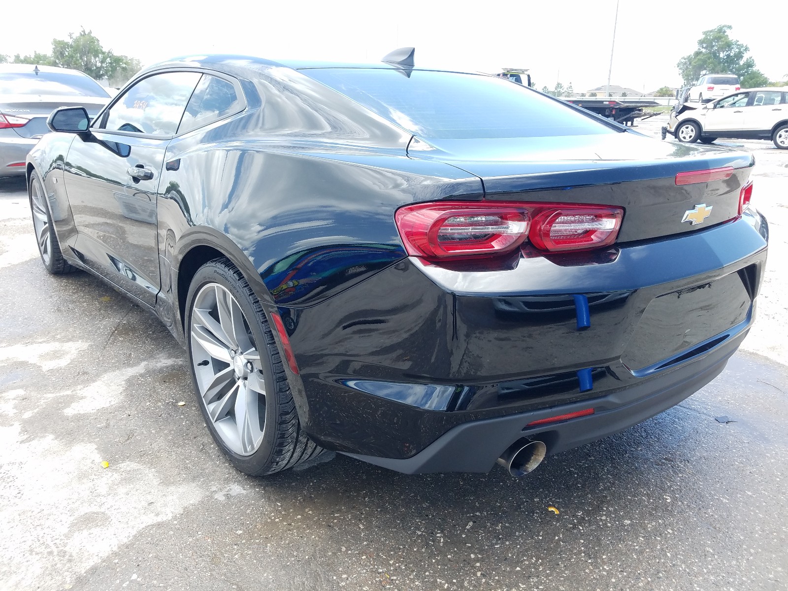 Photo 3 from auction – 2019 CHEVROLET CAMARO LS with VIN 1G1FB1RX4K0159058