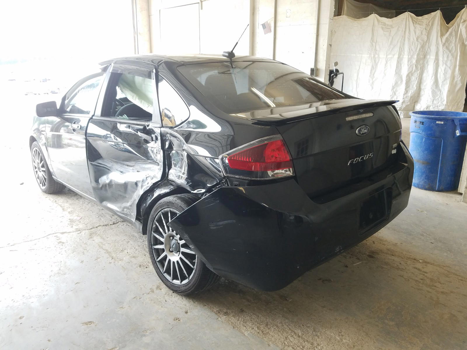 Photo 3 from auction – 2011 FORD FOCUS SES with VIN 1FAHP3GN9BW128941