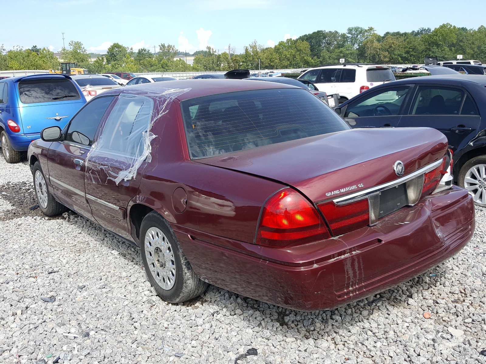 Photo 3 from auction – 2004 MERCURY GRAND MARQ with VIN 2MEFM74W54X622850