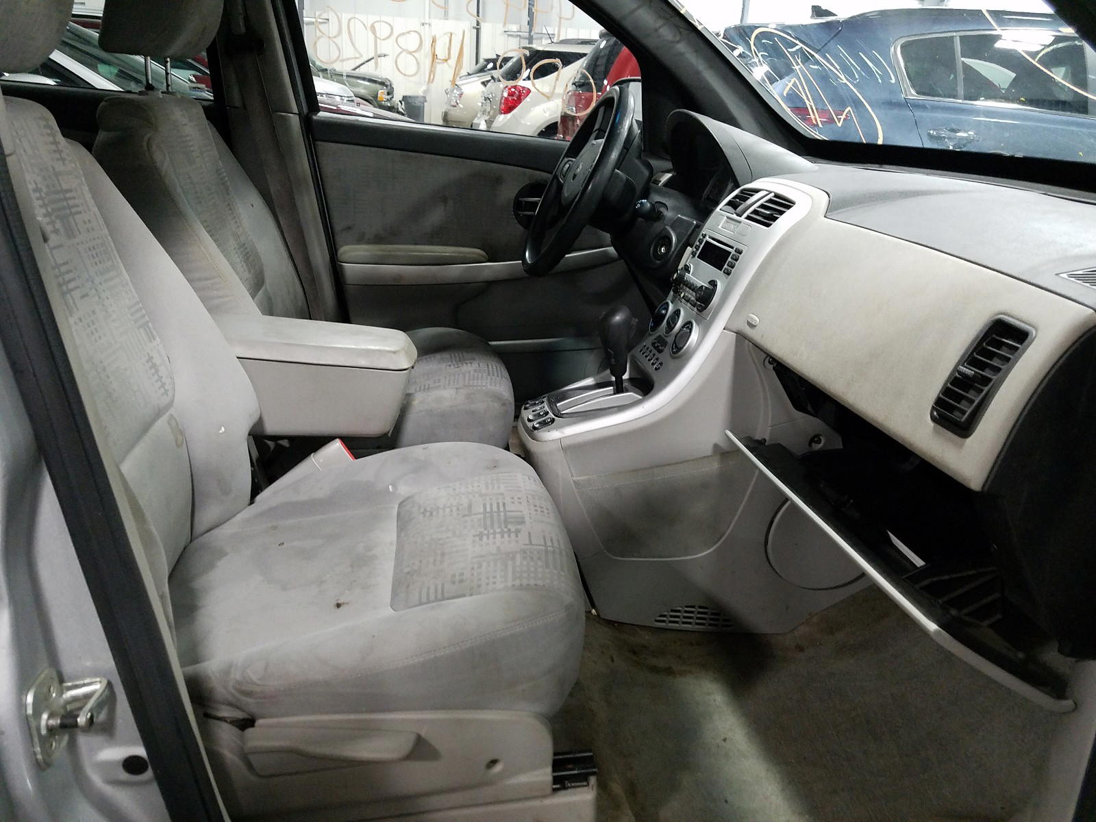 Photo 5 from auction – 2005 CHEVROLET EQUINOX LS with VIN 2CNDL23F856183176