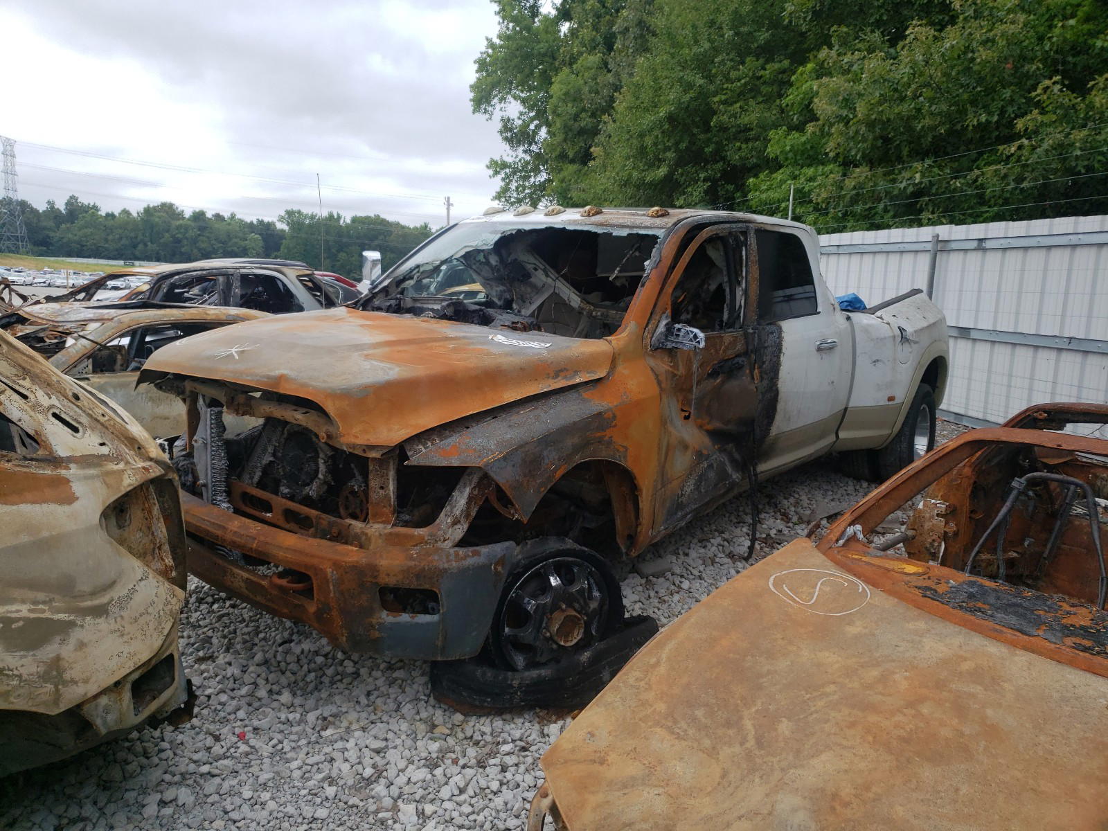 Photo 2 from auction – 2011 DODGE RAM 3500 with VIN 3D73Y4HL2BG568248