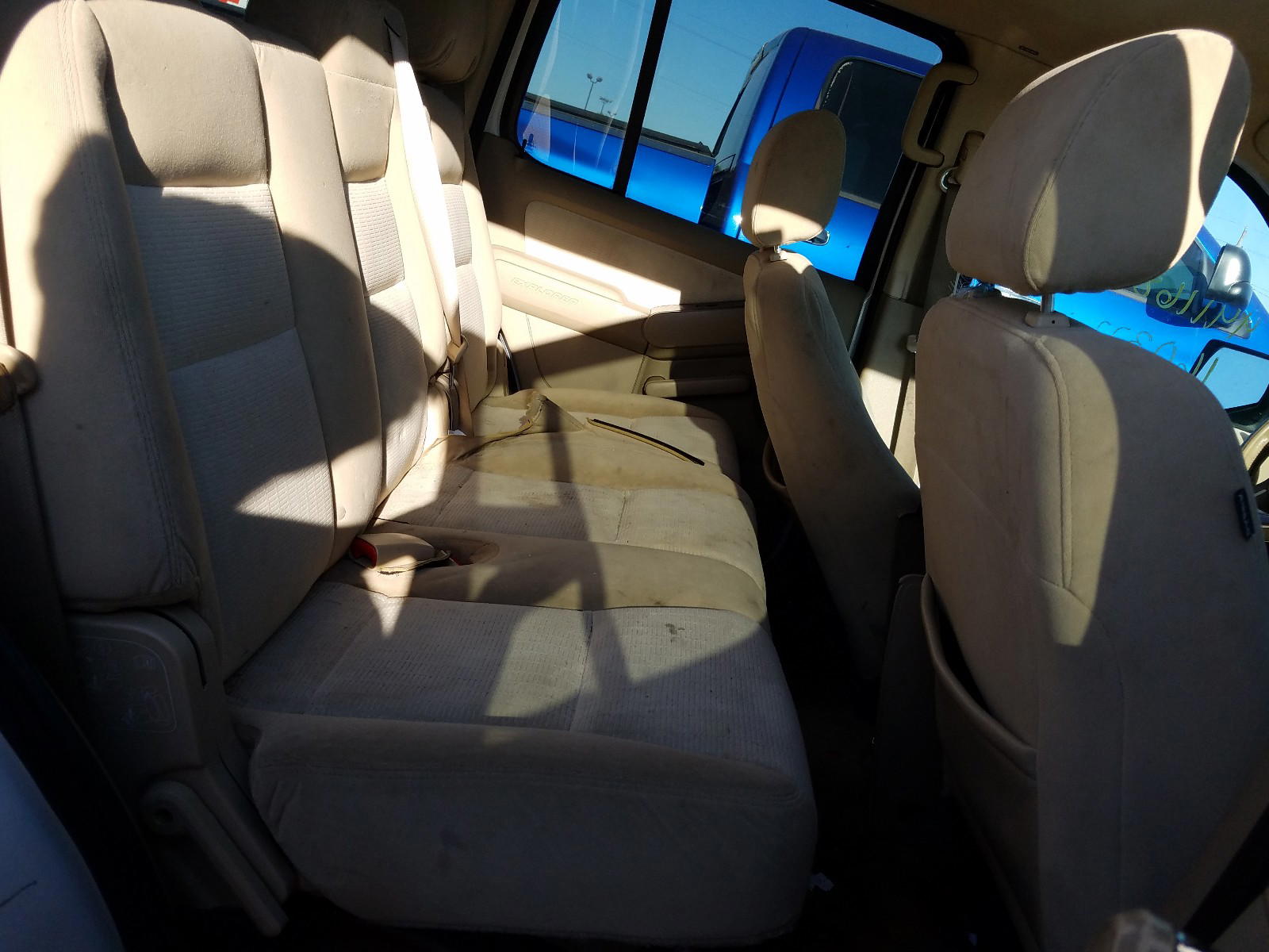 Photo 6 from auction – 2008 FORD EXPLORER X with VIN 1FMEU73E28UA10927