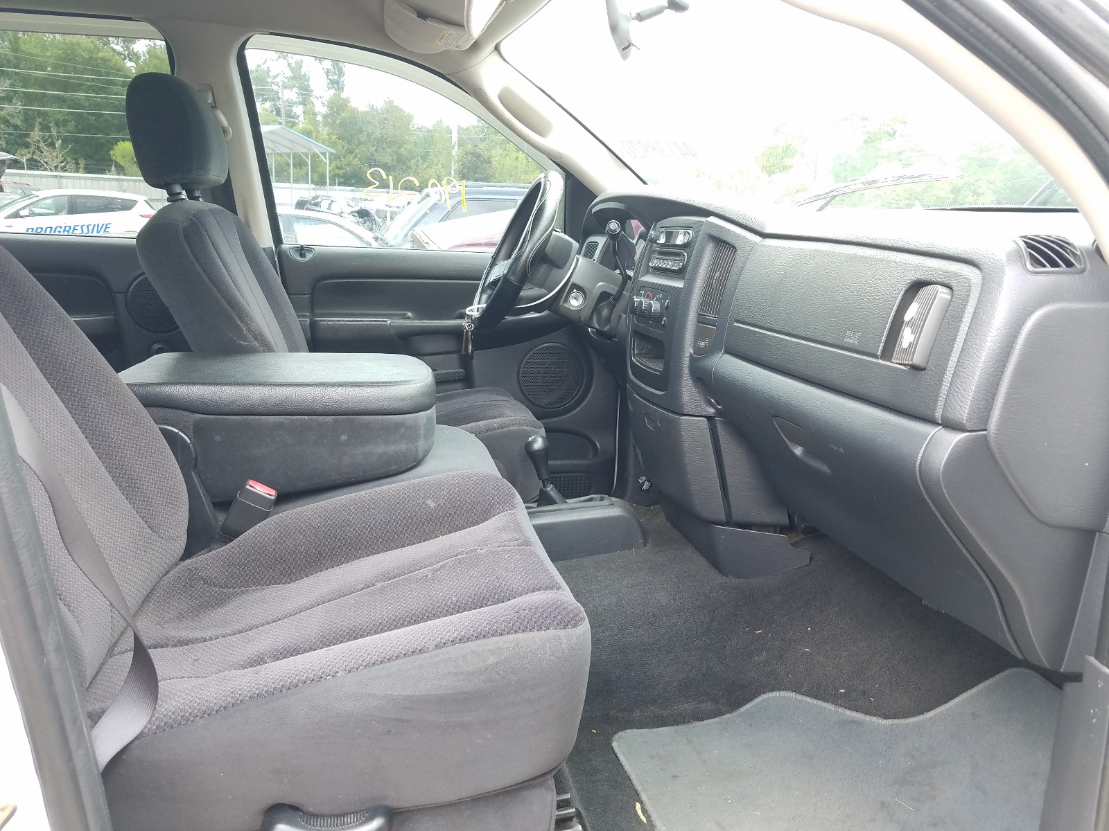 Photo 5 from auction – 2005 DODGE RAM 1500 S with VIN 1D7HU18N15J514556